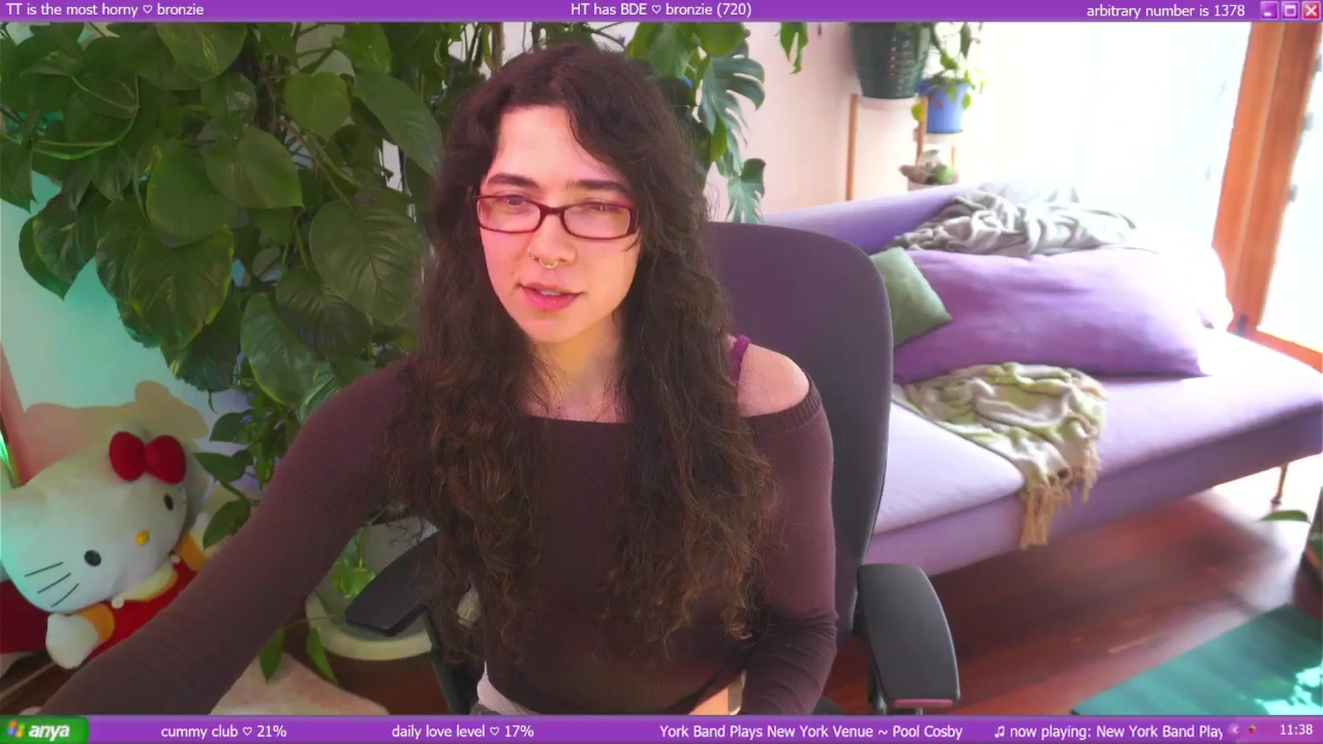 Gallery image thumbnail from afterglow's myfreecams stream on, 09/04/2025, 02:44 image 9 of 20