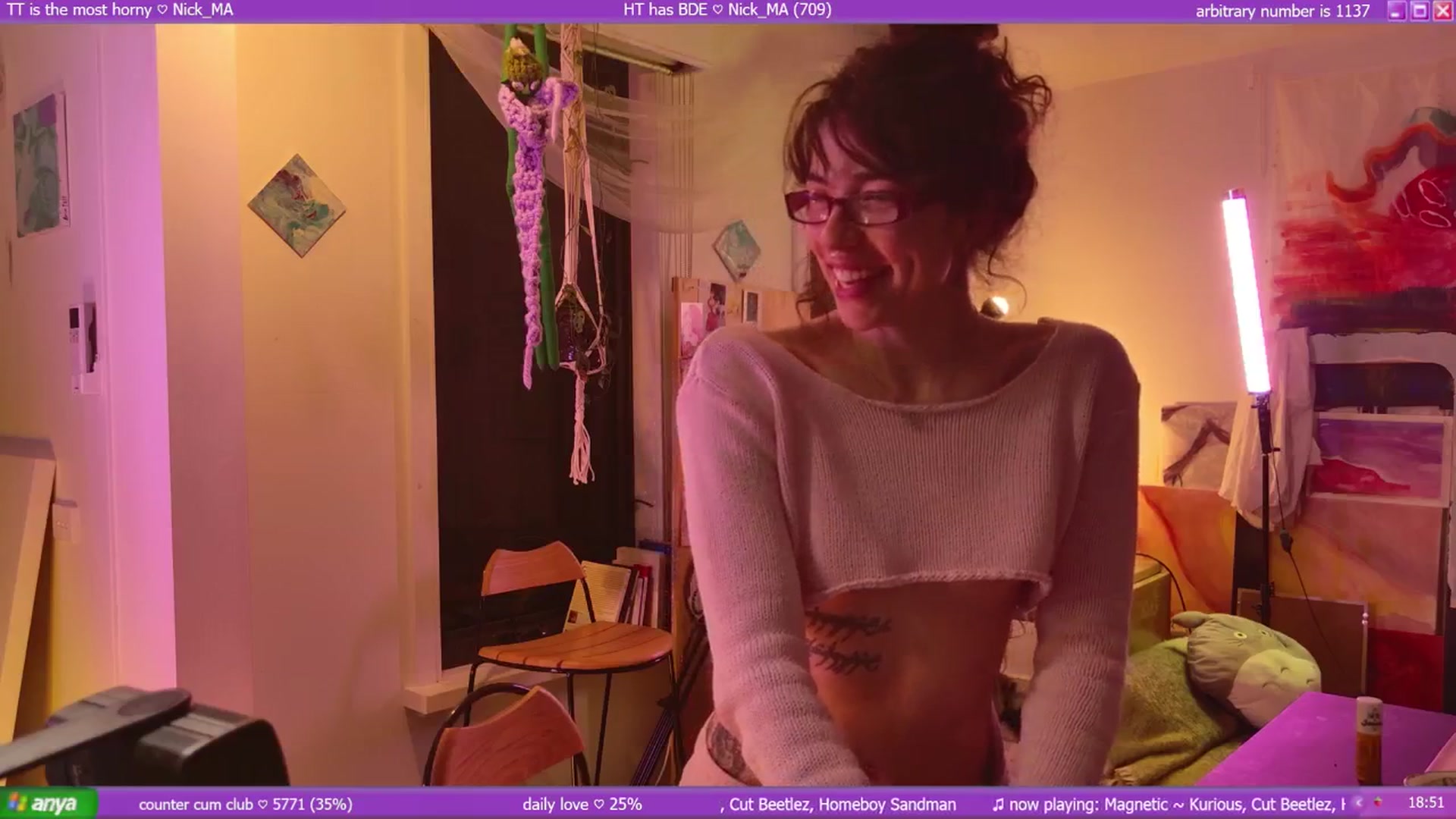 Gallery image thumbnail from afterglow's myfreecams stream on, 09/14/2025, 09:31 image 11 of 20