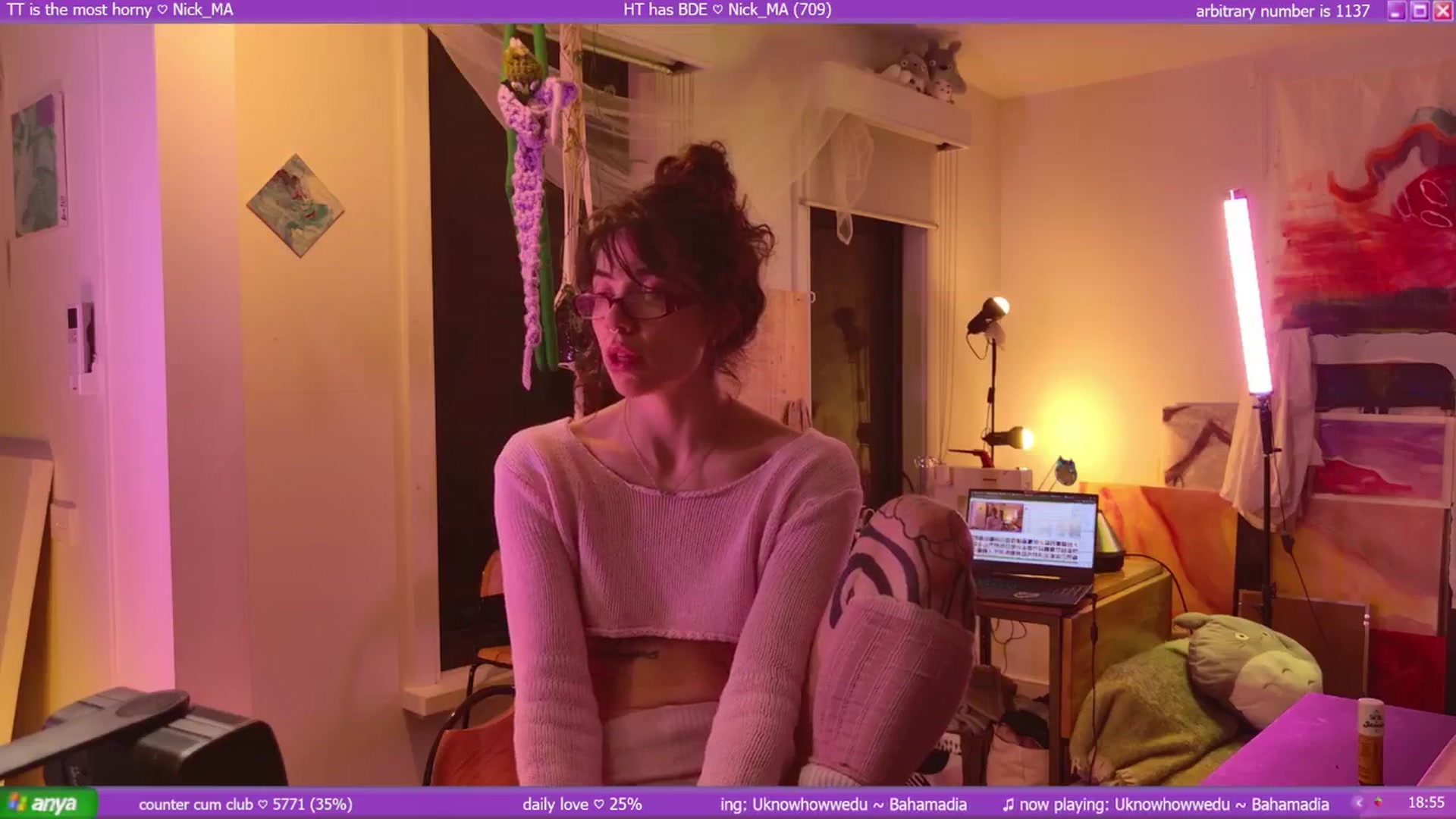 Gallery image thumbnail from afterglow's myfreecams stream on, 09/14/2025, 09:31 image 12 of 20