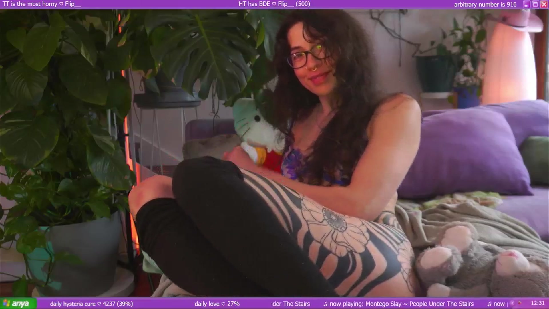 Gallery image thumbnail from afterglow's myfreecams stream on, 09/22/2025, 04:18 image 13 of 20