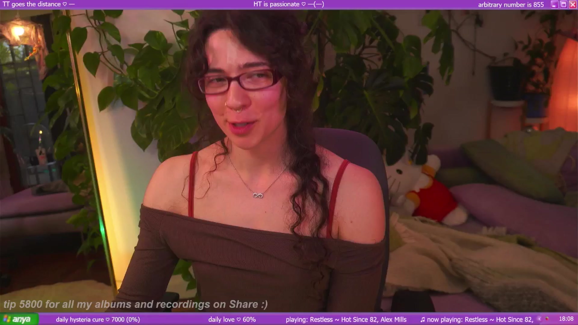 Gallery image thumbnail from afterglow's myfreecams stream on, 09/28/2025, 11:53 image 2 of 20