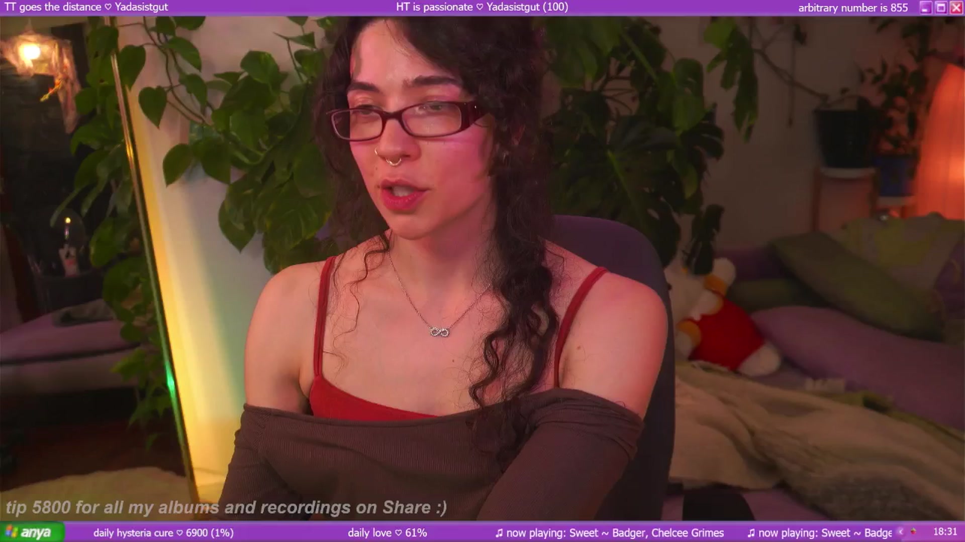 Gallery image thumbnail from afterglow's myfreecams stream on, 09/28/2025, 11:53 image 4 of 20