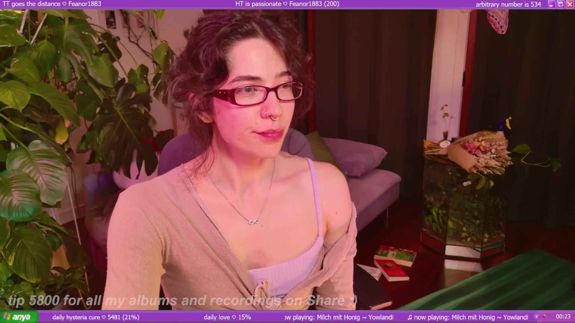 Gallery image thumbnail from afterglow's myfreecams stream on, 10/11/2025, 13:43 image 7 of 20