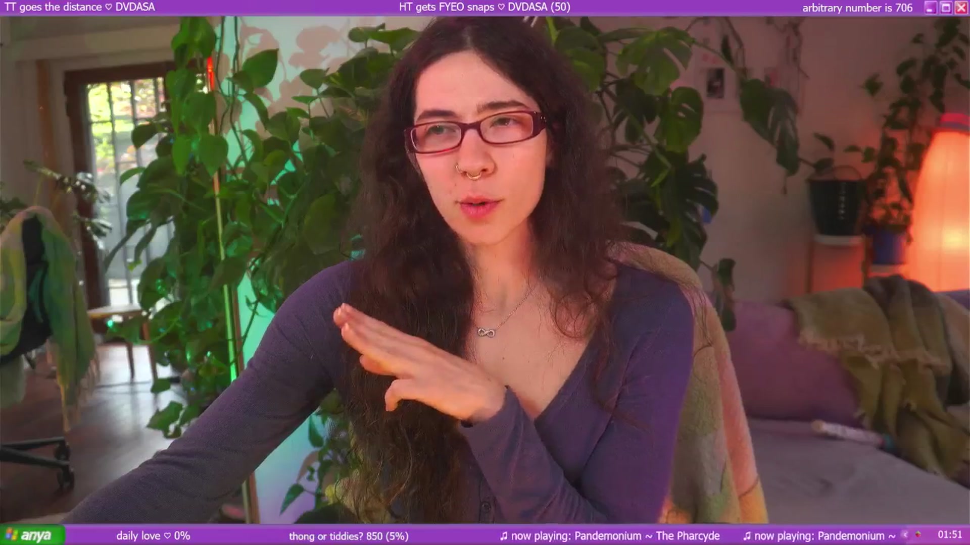 Gallery image thumbnail from afterglow's myfreecams stream on, 11/17/2025, 02:04 image 19 of 20