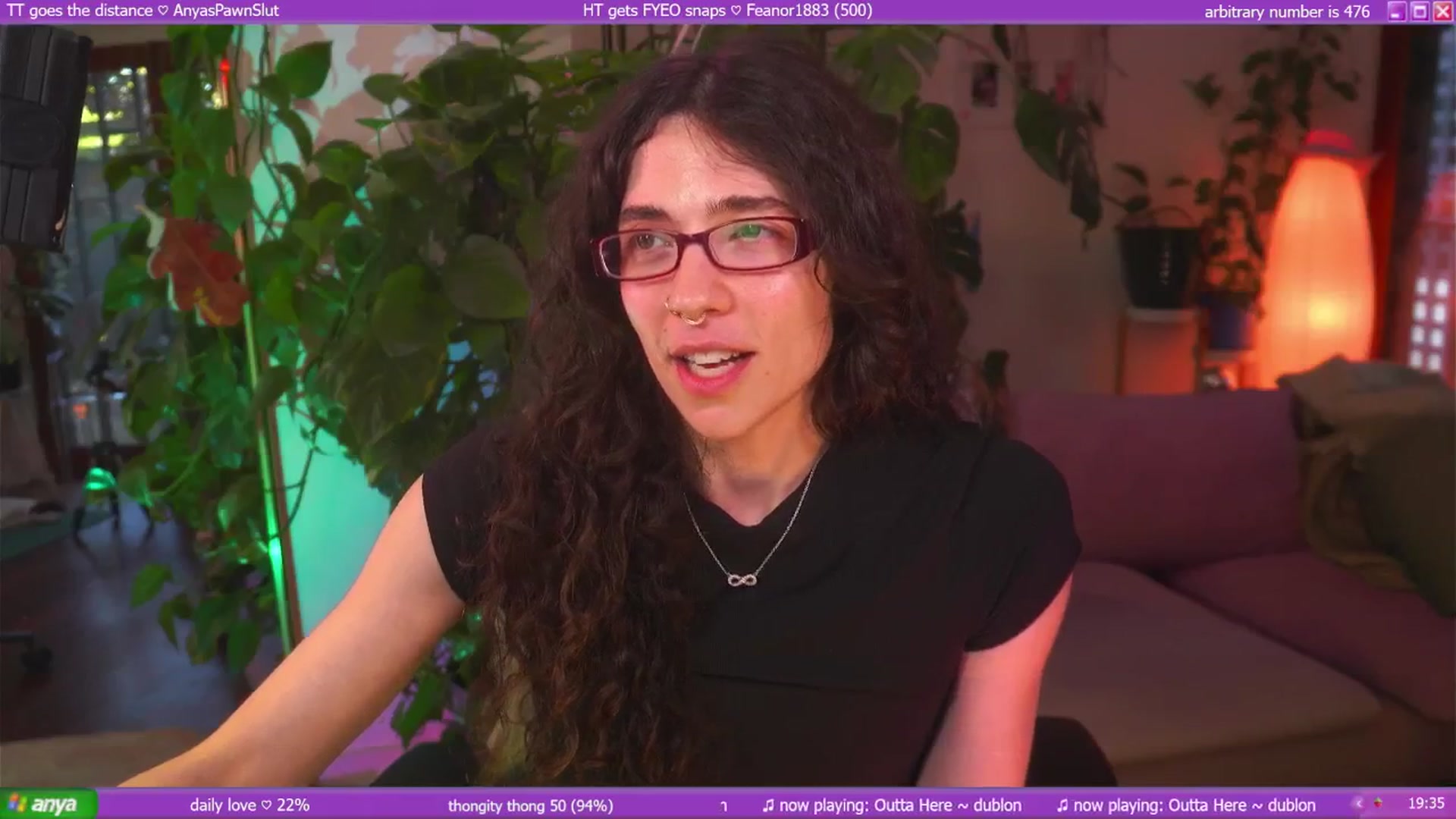 Gallery image thumbnail from afterglow's myfreecams stream on, 11/26/2025, 08:45 image 15 of 20