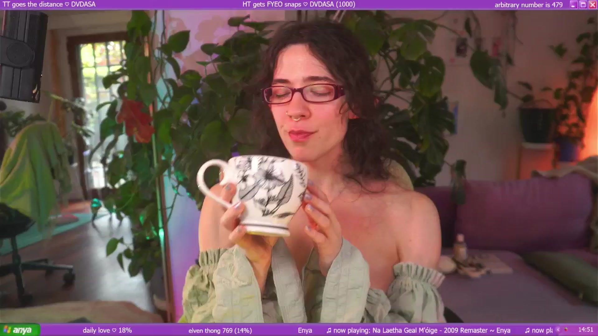 Gallery image thumbnail from afterglow's myfreecams stream on, 11/28/2025, 05:09 image 14 of 20