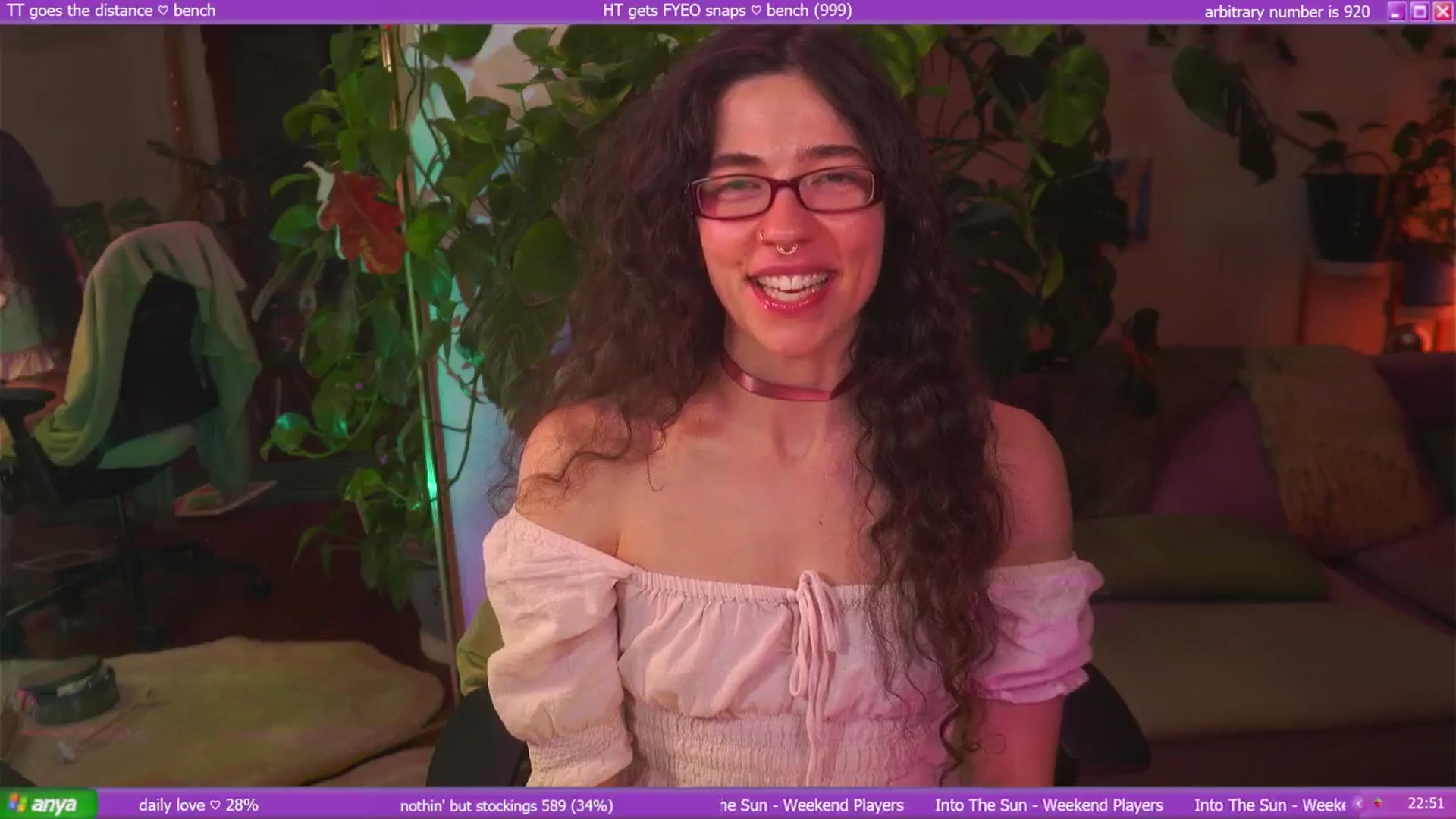 Gallery image thumbnail from afterglow's myfreecams stream on, 12/14/2025, 12:07 image 18 of 20