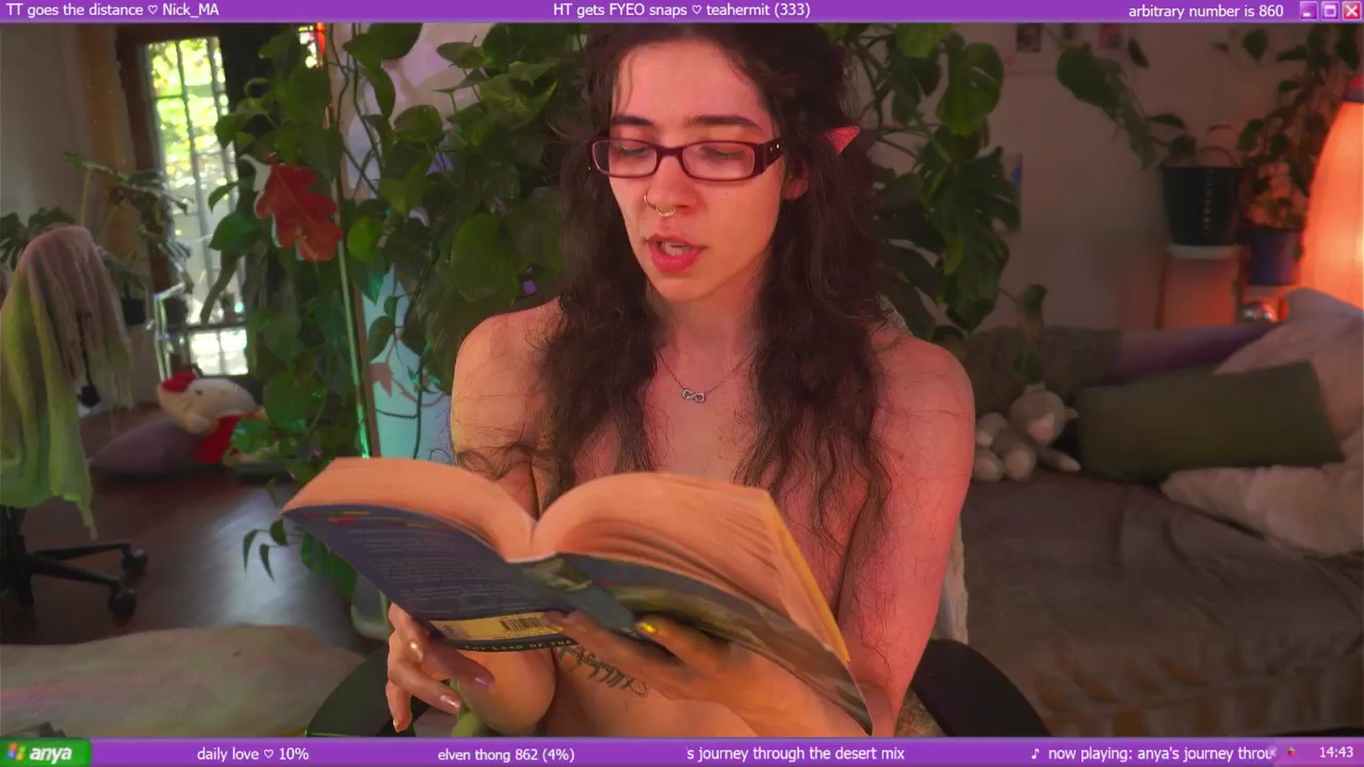 Gallery image thumbnail from afterglow's myfreecams stream on, 12/26/2025, 06:29 image 8 of 20