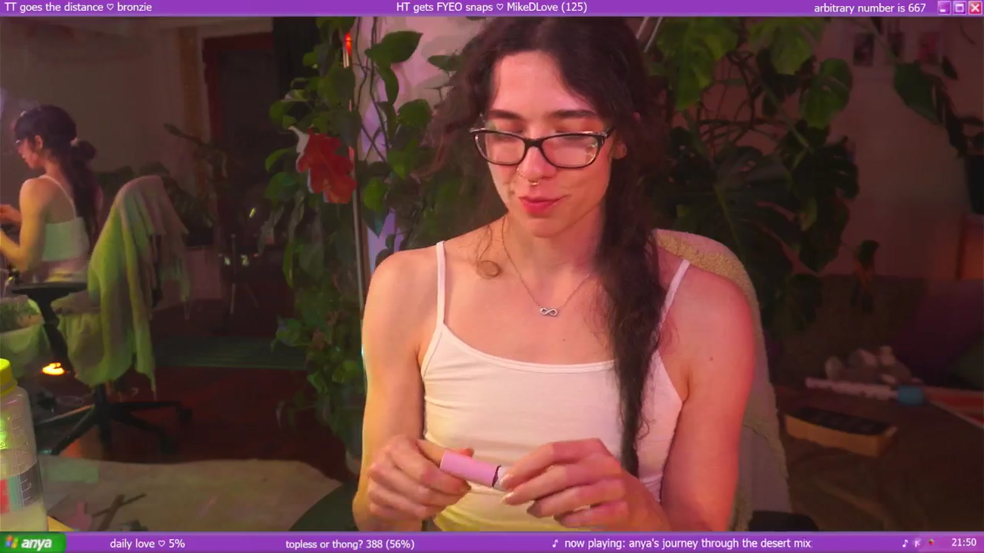 Gallery image thumbnail from afterglow's myfreecams stream on, 12/31/2025, 11:11 image 19 of 20