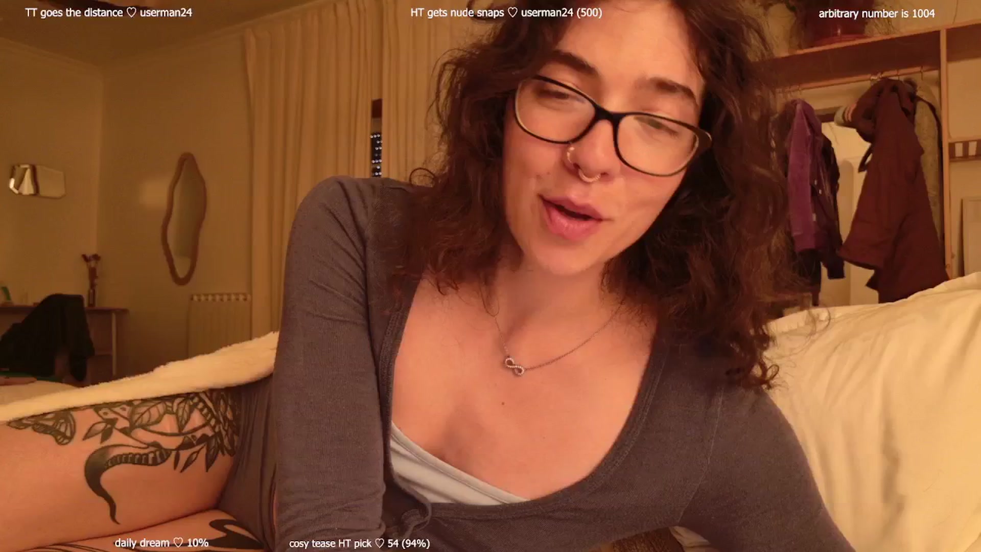 Gallery image thumbnail from afterglow's myfreecams stream on, 03/19/2026, 09:33 image 4 of 20