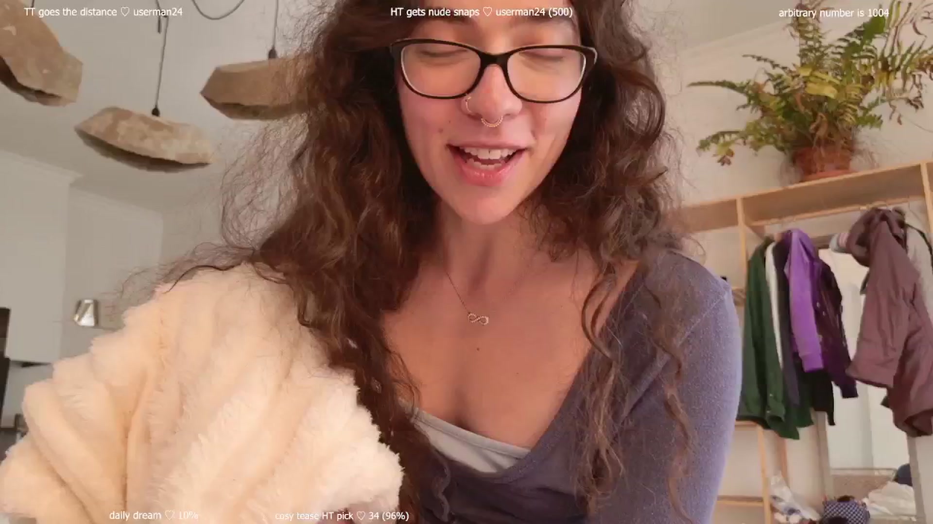 Gallery image thumbnail from afterglow's myfreecams stream on, 03/19/2026, 09:33 image 10 of 20