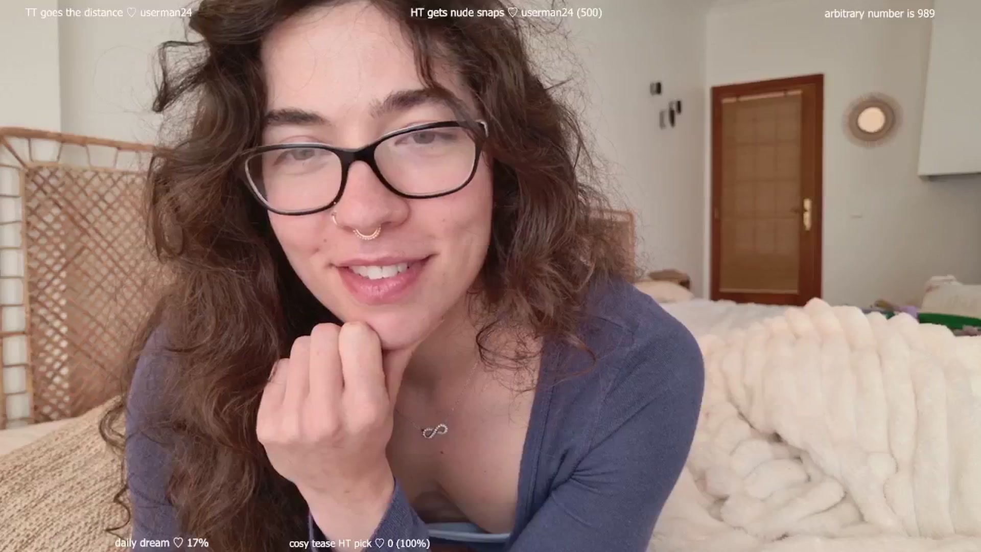 Gallery image thumbnail from afterglow's myfreecams stream on, 03/19/2026, 09:33 image 18 of 20