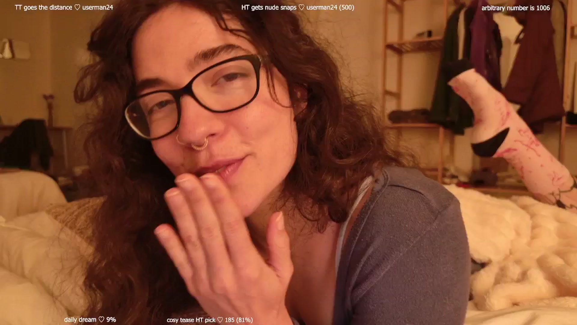 Gallery image thumbnail from afterglow's myfreecams stream on, 03/19/2026, 09:33 image 2 of 20