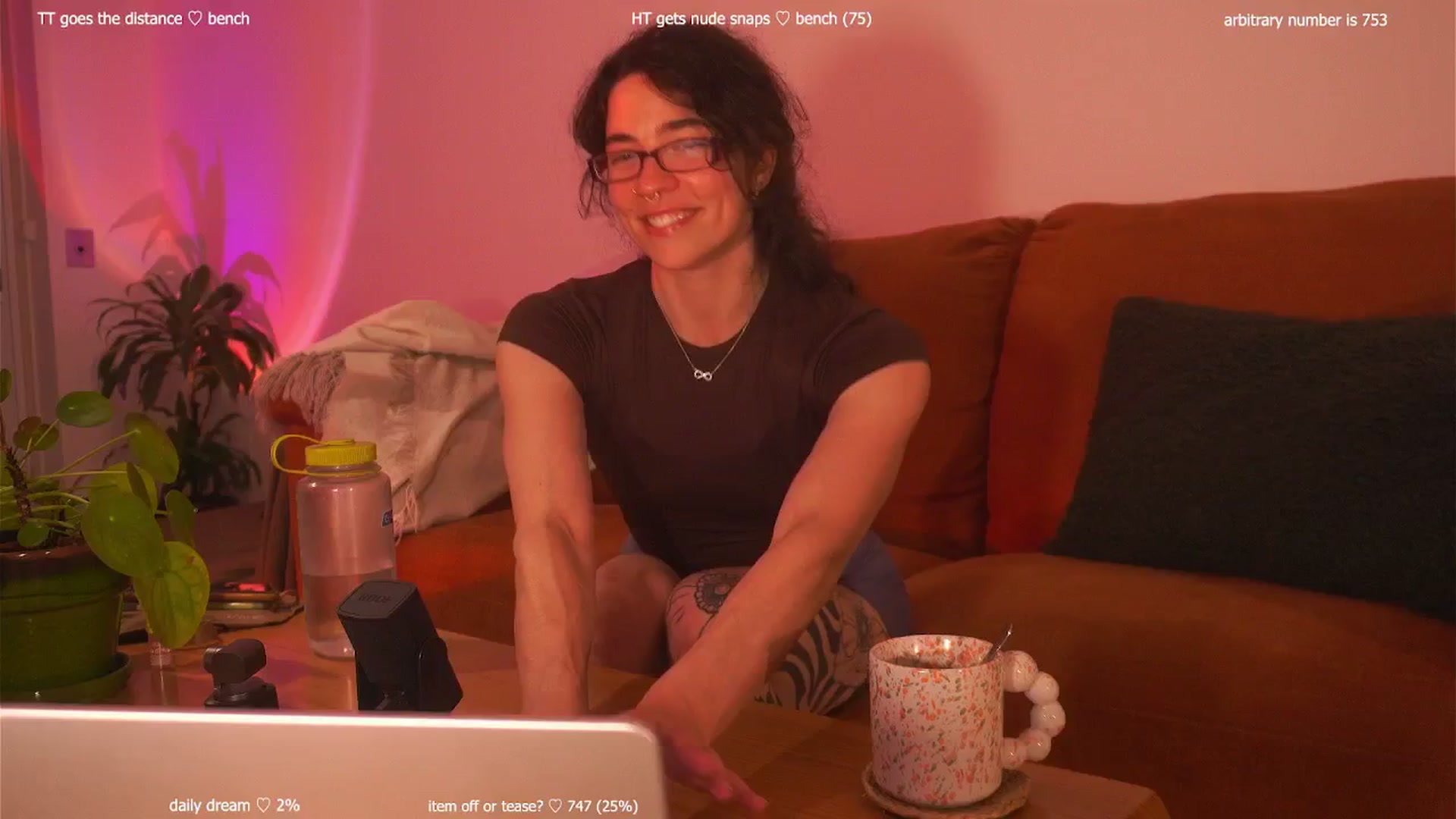 Gallery image thumbnail from afterglow's myfreecams stream on, 03/22/2026, 02:55 image 2 of 20