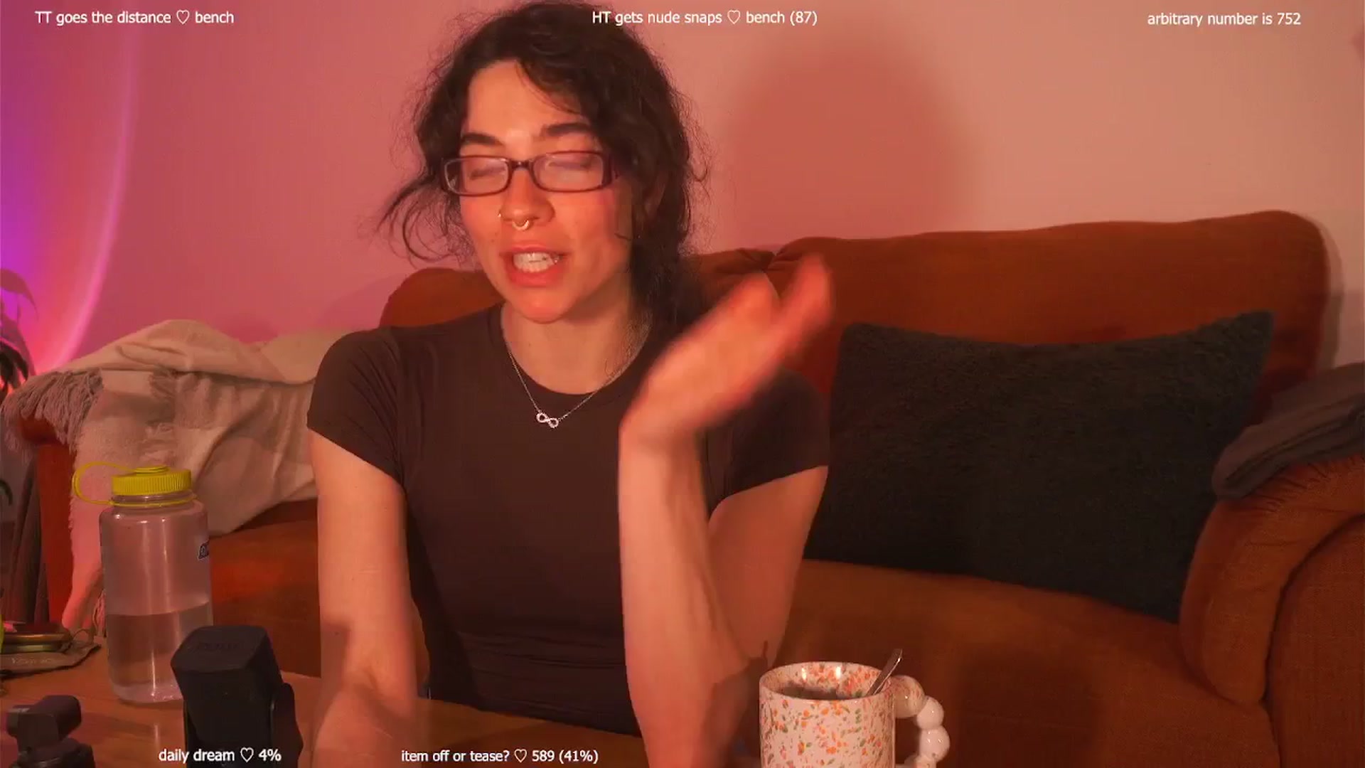 Gallery image thumbnail from afterglow's myfreecams stream on, 03/22/2026, 02:55 image 4 of 20