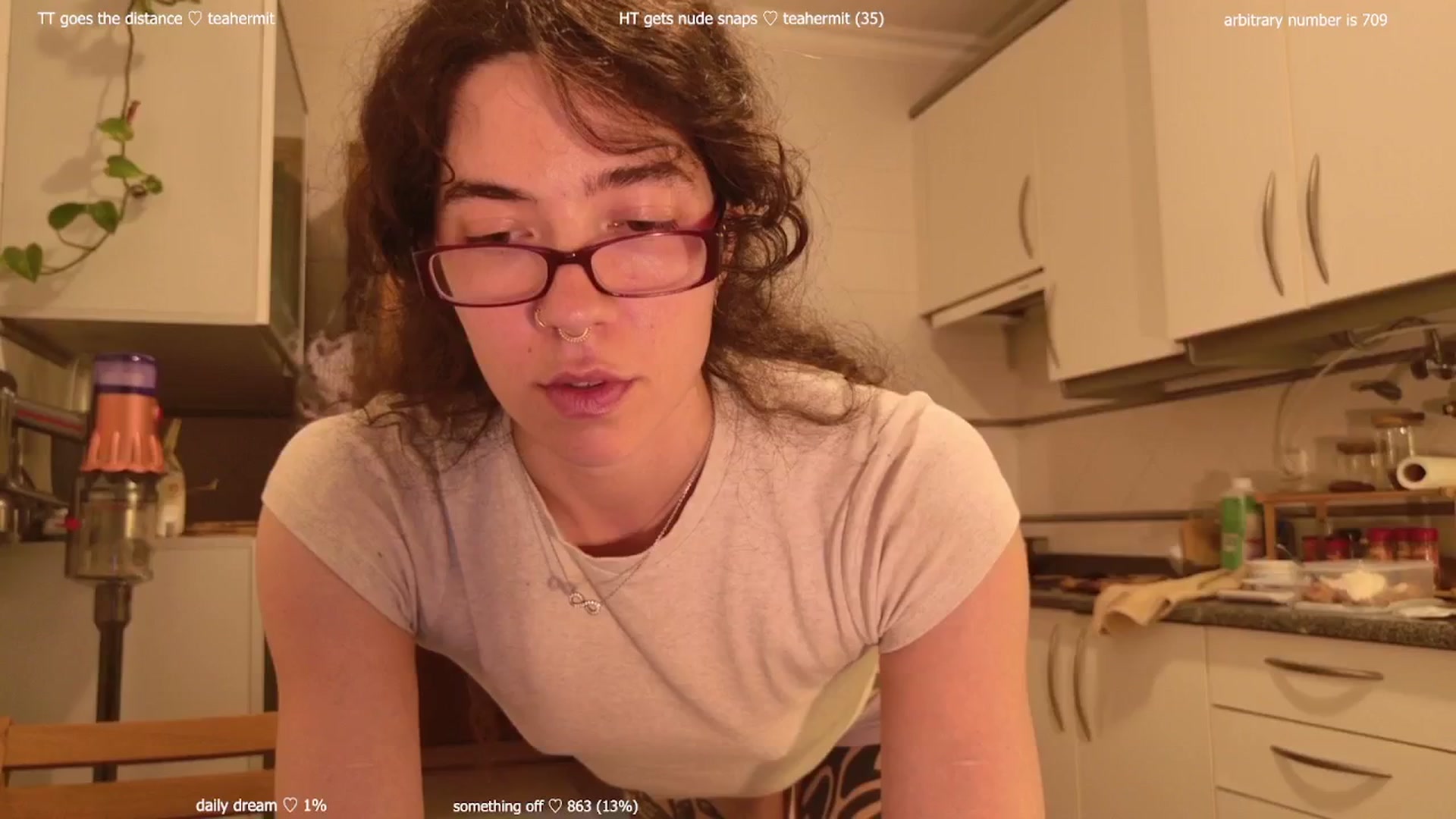 Gallery image thumbnail from afterglow's myfreecams stream on, 03/23/2026, 02:45 image 2 of 20