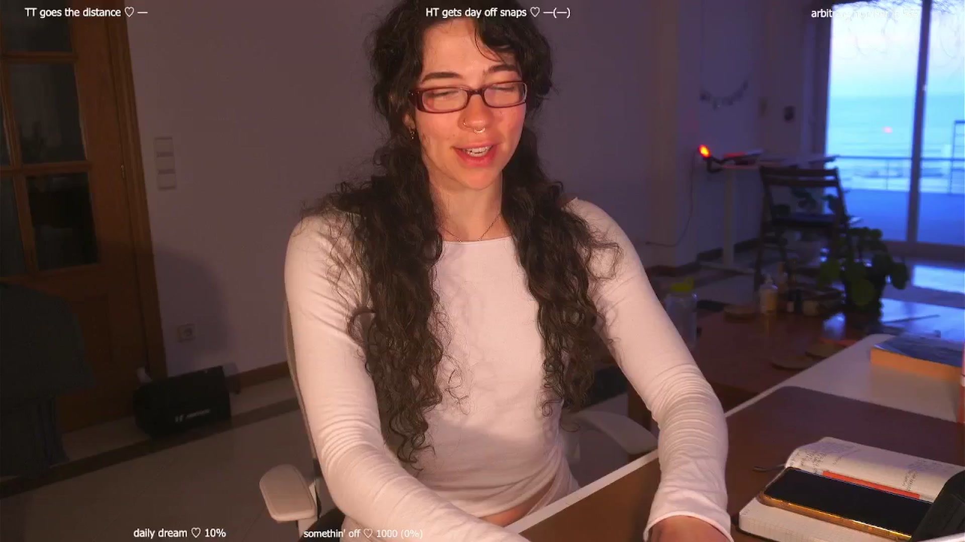 Gallery image thumbnail from afterglow's myfreecams stream on, 03/30/2026, 10:23 image 1 of 20