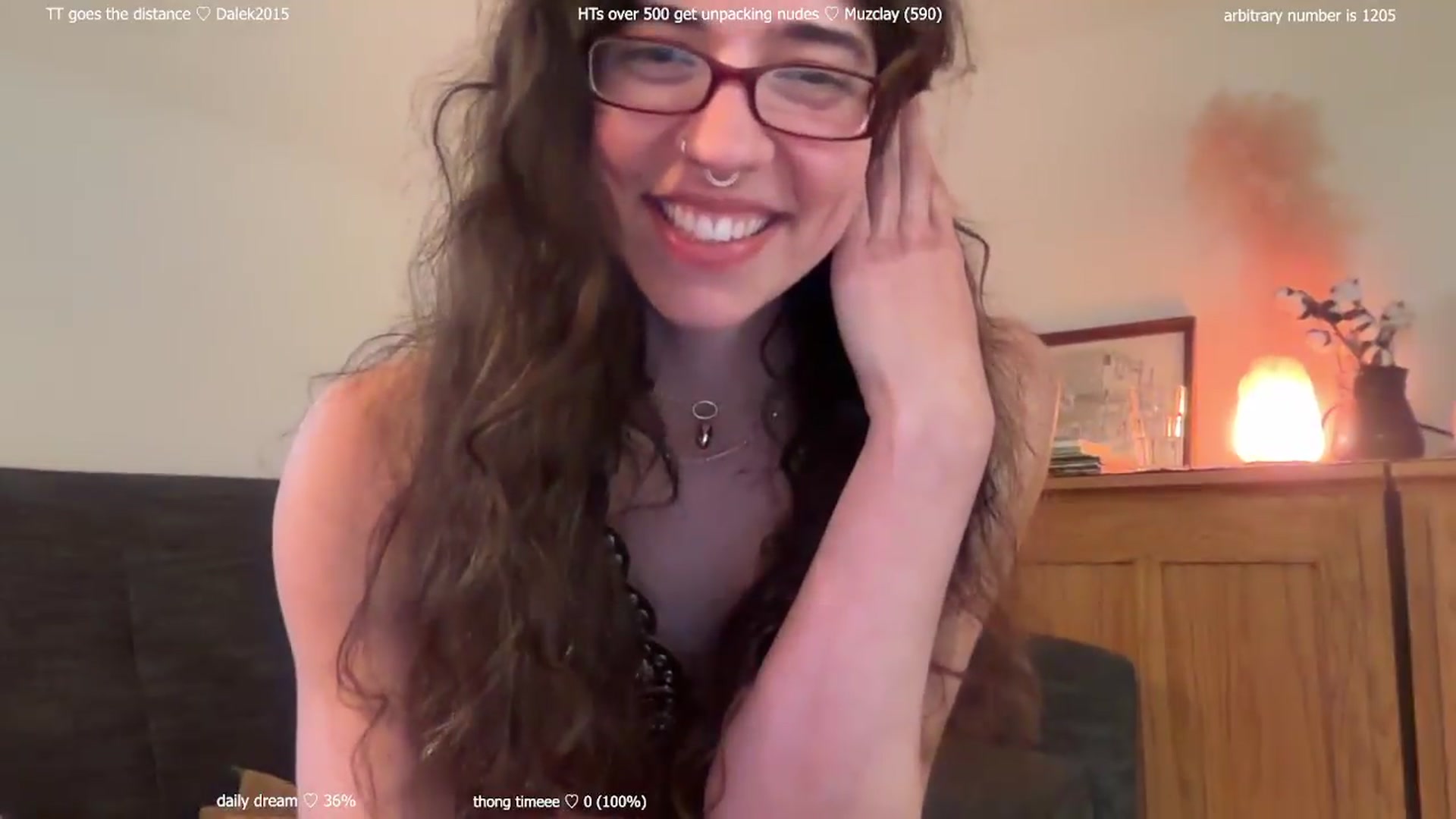 Gallery image thumbnail from afterglow's myfreecams stream on, 05/05/2026, 24:01 image 13 of 20