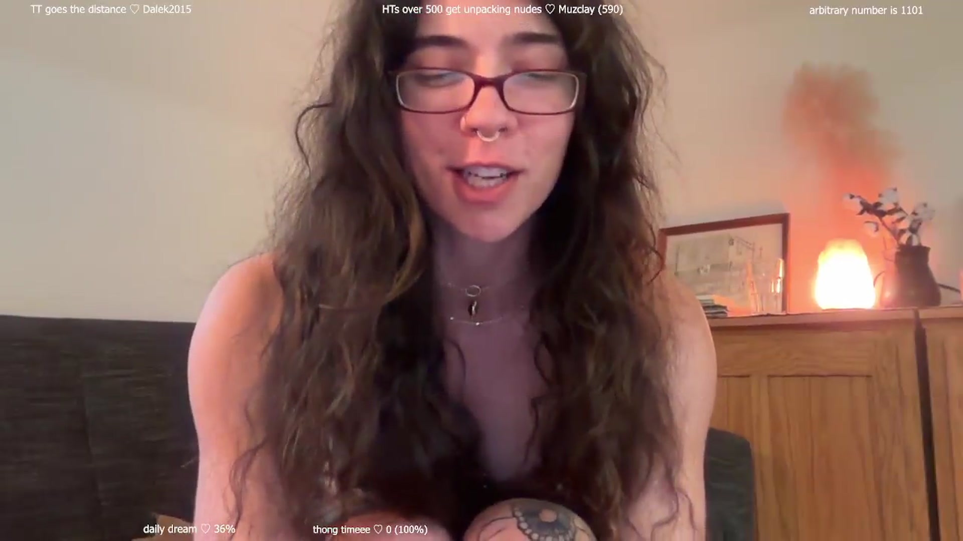 Gallery image thumbnail from afterglow's myfreecams stream on, 05/05/2026, 24:01 image 14 of 20