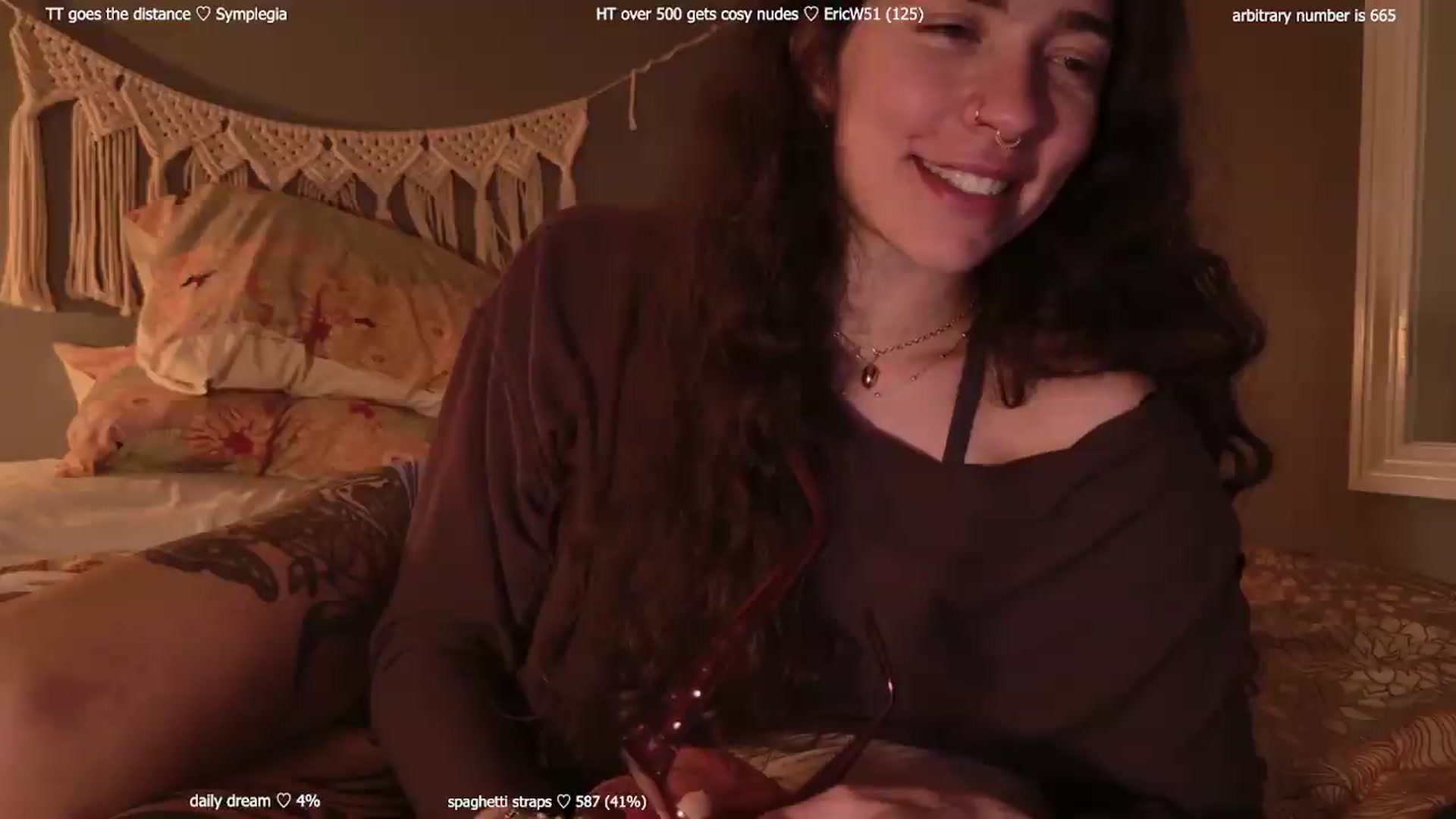 Gallery image thumbnail from afterglow's myfreecams stream on, 05/14/2026, 09:45 image 9 of 20