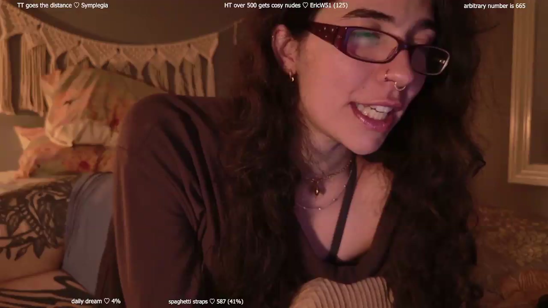 Gallery image thumbnail from afterglow's myfreecams stream on, 05/14/2026, 09:45 image 10 of 20