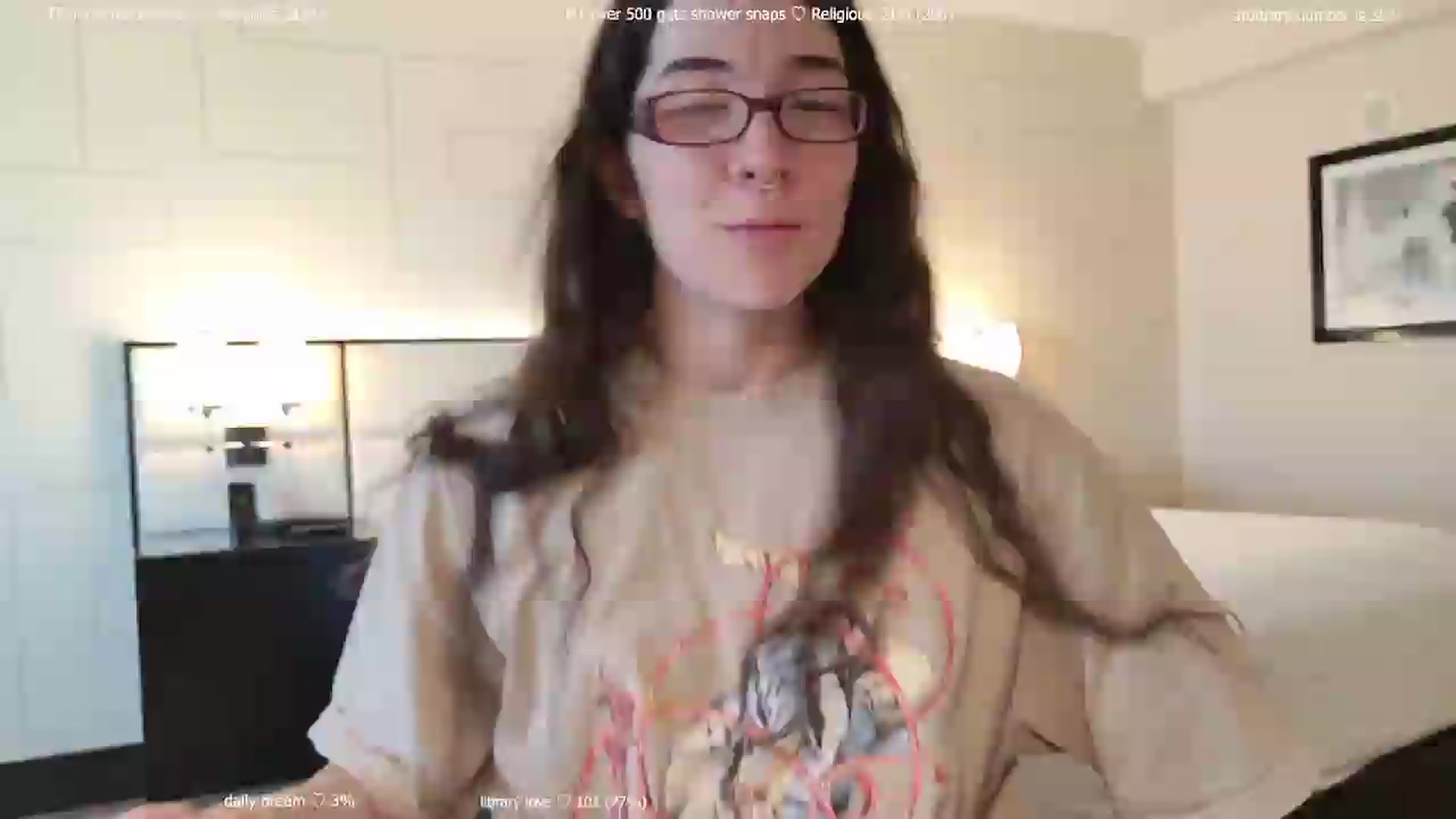Gallery image thumbnail from afterglow's myfreecams stream on, 05/22/2026, 24:15 image 17 of 20