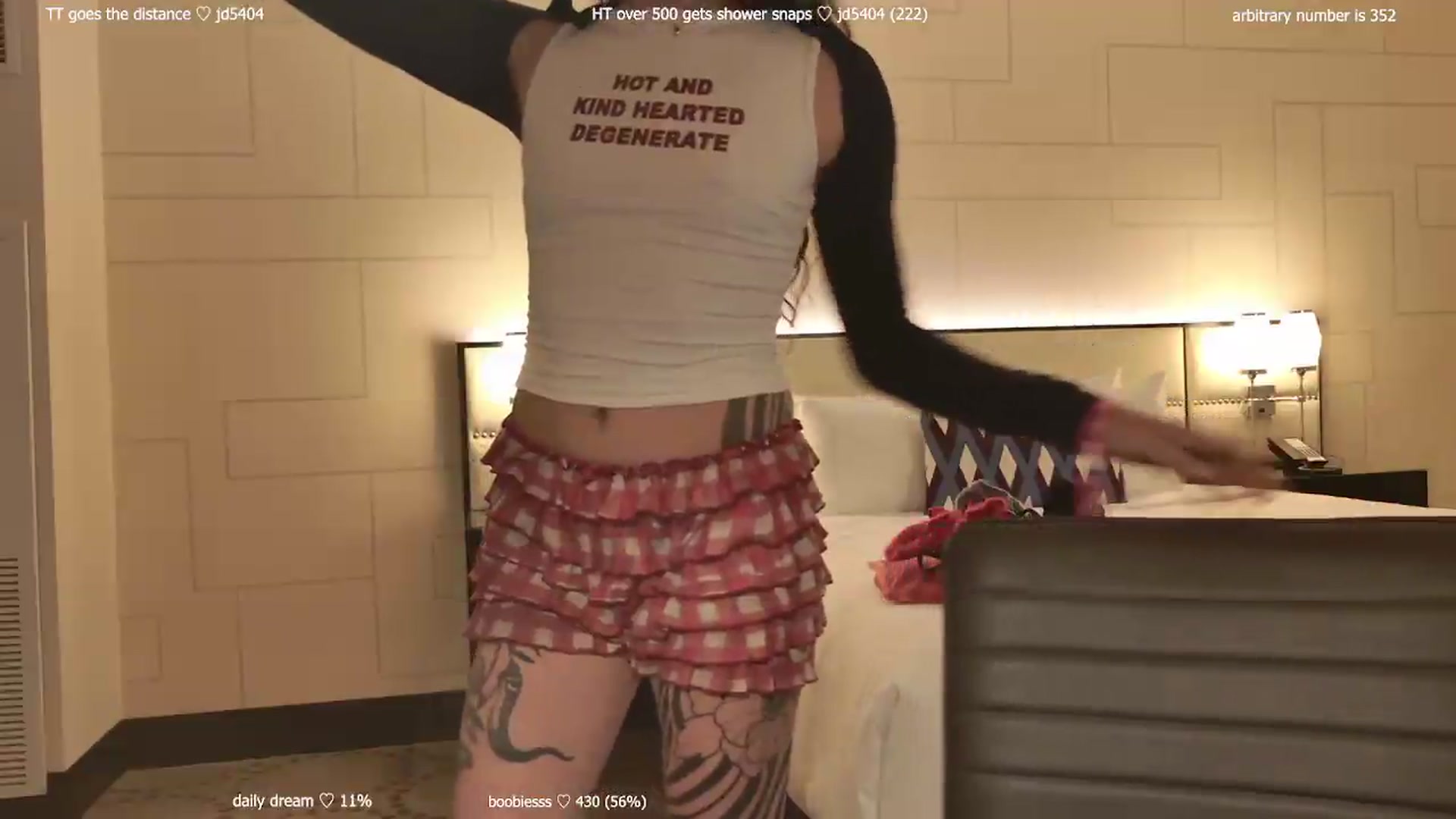 Gallery image thumbnail from afterglow's myfreecams stream on, 05/22/2026, 03:51 image 17 of 20