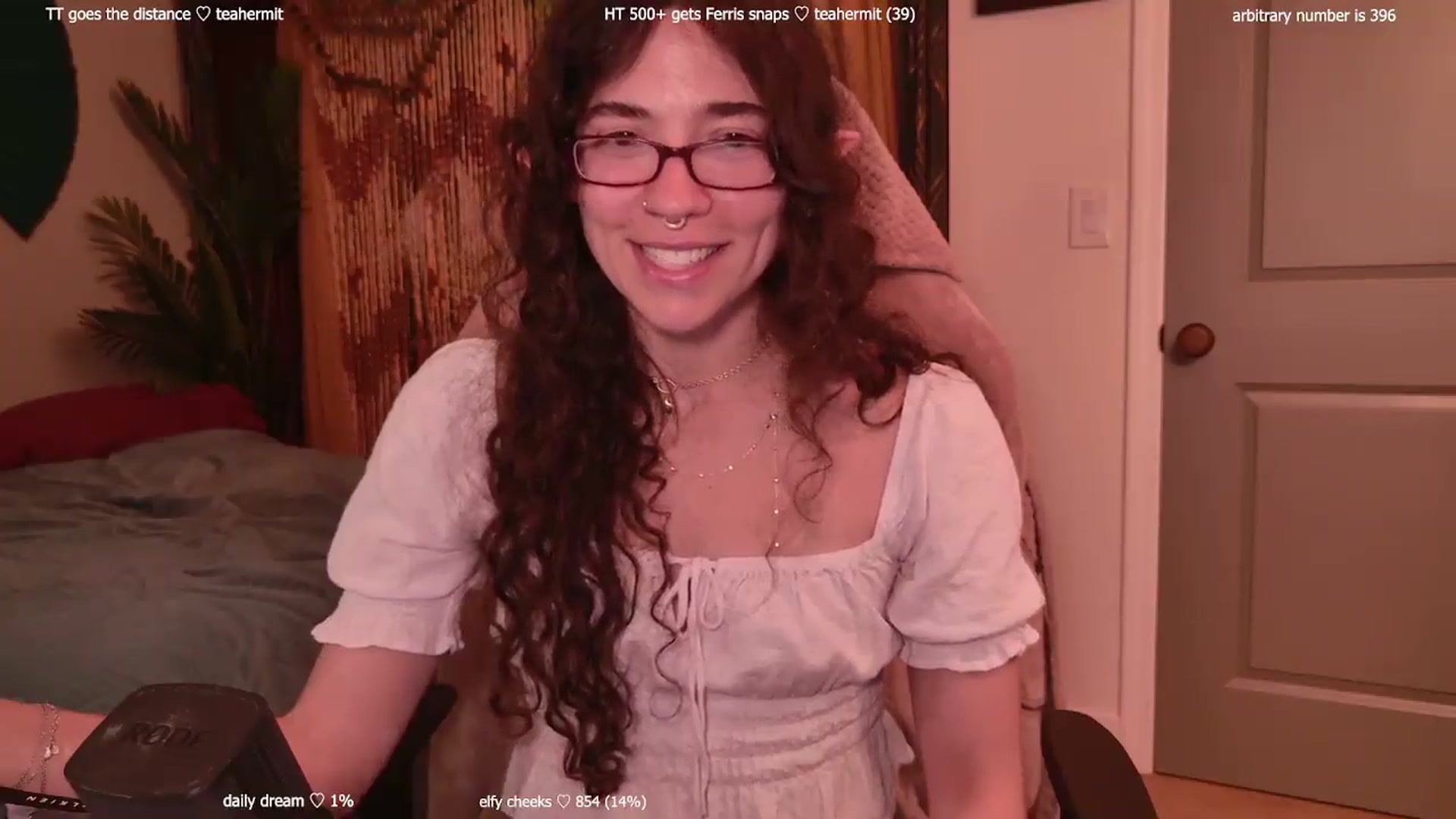 Gallery image thumbnail from afterglow's myfreecams stream on, 05/29/2026, 04:15 image 11 of 20