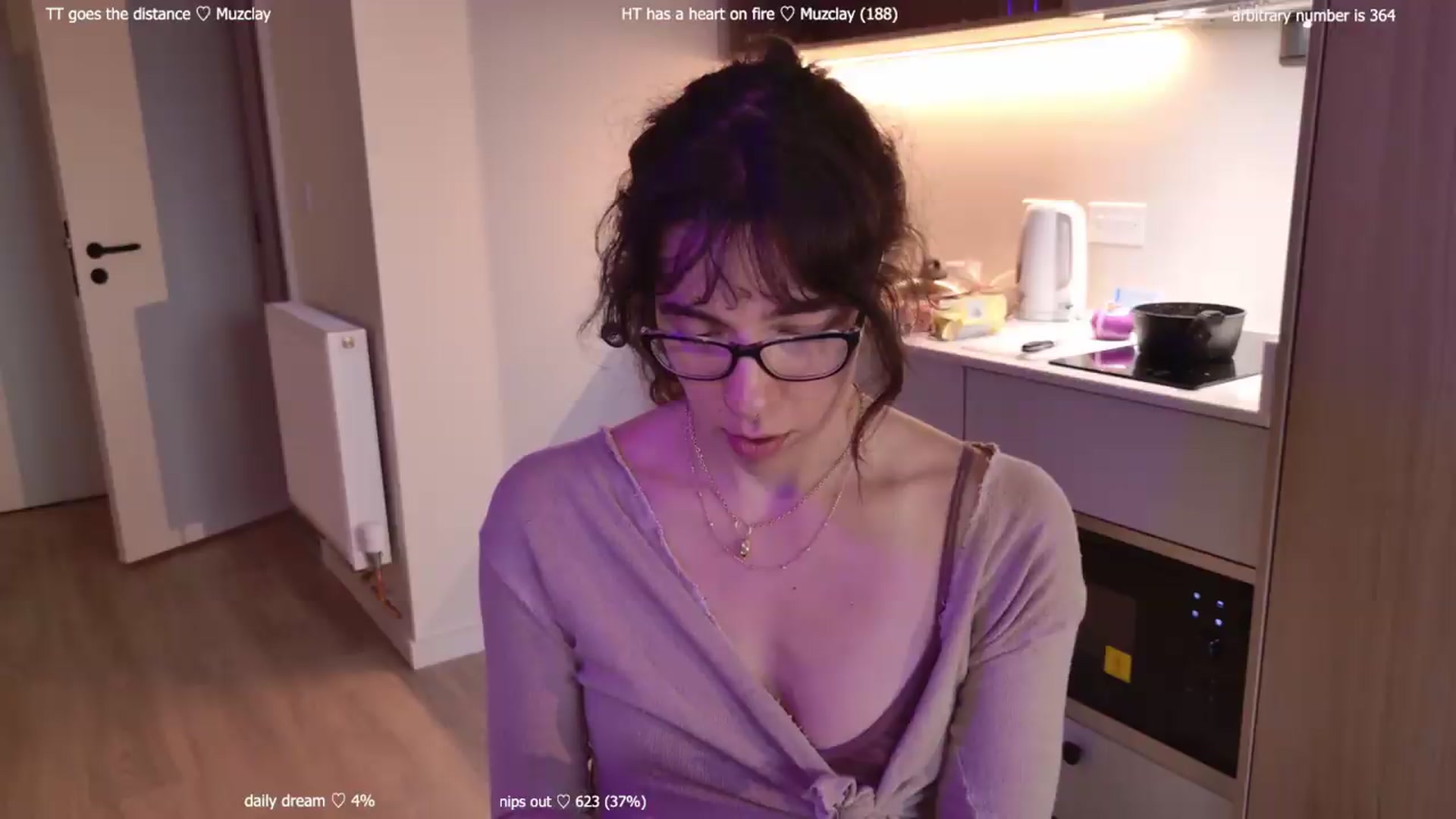 Gallery image thumbnail from afterglow's myfreecams stream on, 07/22/2026, 07:46 image 4 of 20