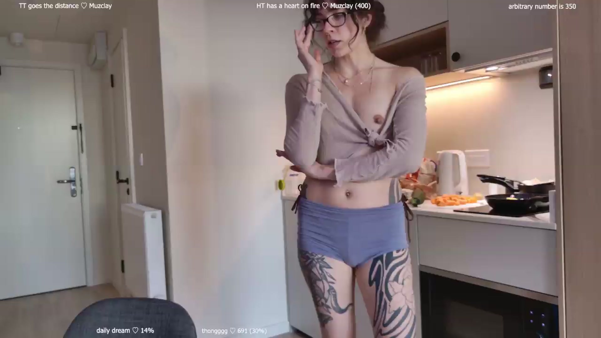 Gallery image thumbnail from afterglow's myfreecams stream on, 07/22/2026, 07:46 image 11 of 20
