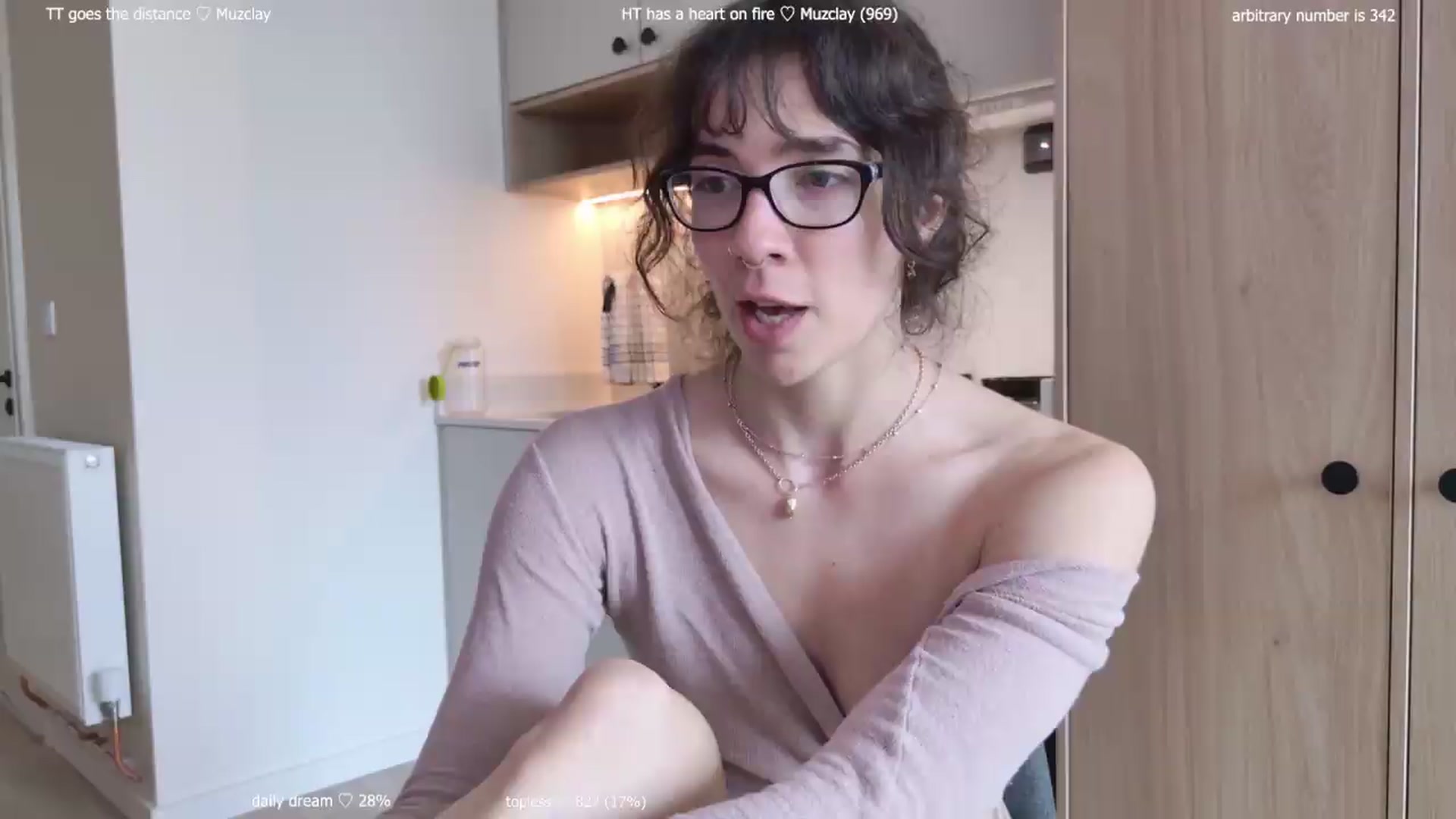Gallery image thumbnail from afterglow's myfreecams stream on, 07/22/2026, 08:10 image 8 of 20