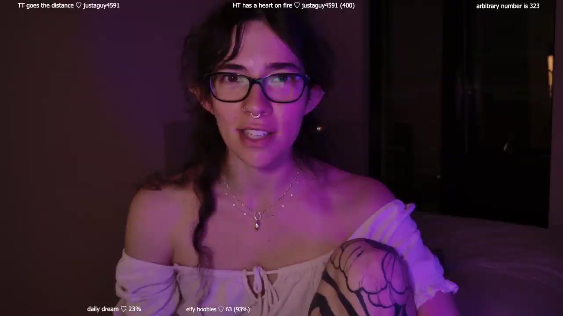 Gallery image thumbnail from afterglow's myfreecams stream on, 07/24/2026, 04:04 image 16 of 20