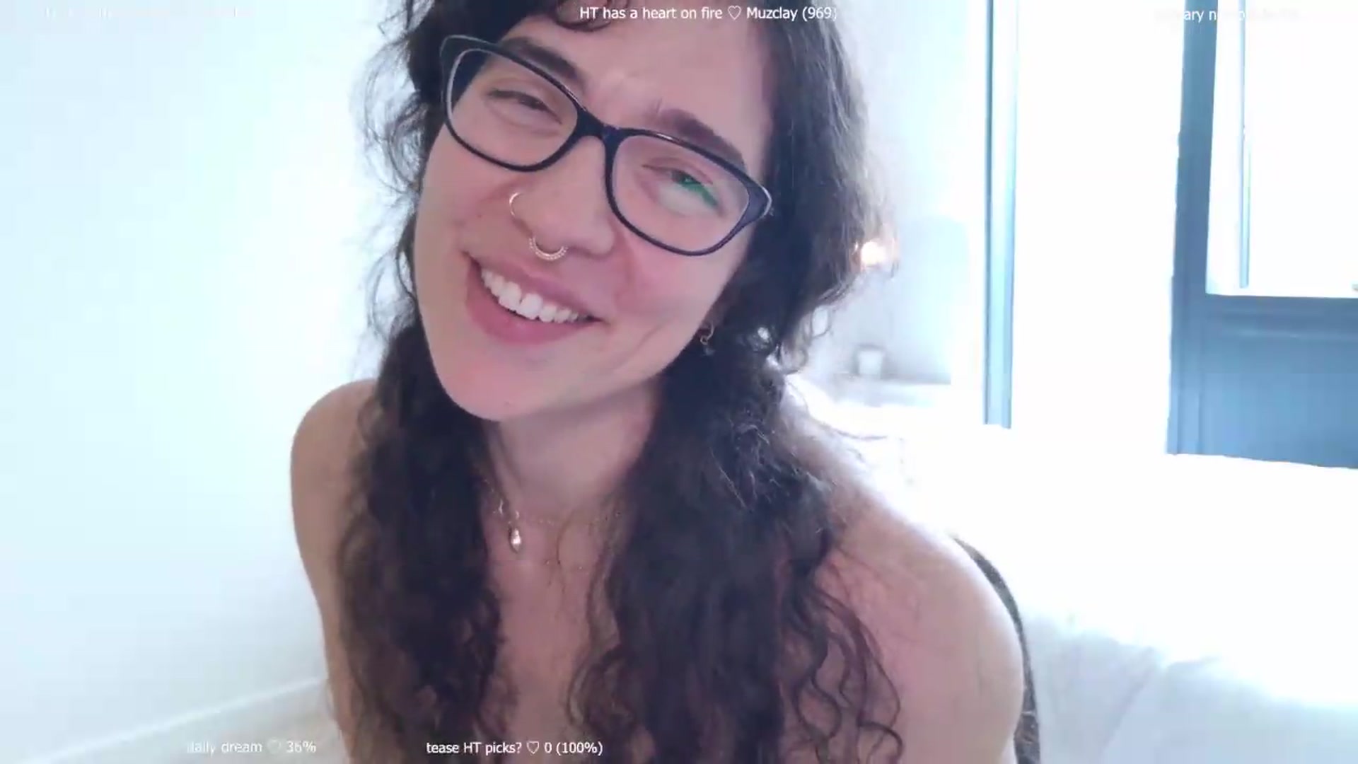 Gallery image thumbnail from afterglow's myfreecams stream on, 07/26/2026, 09:33 image 10 of 20