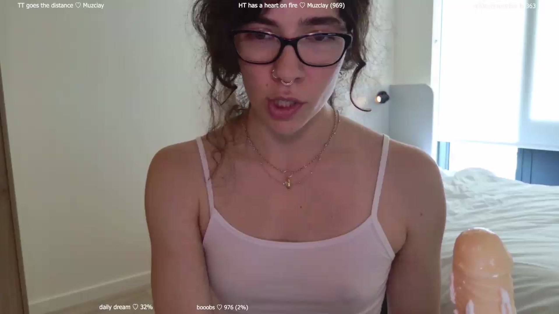 Gallery image thumbnail from afterglow's myfreecams stream on, 07/28/2026, 12:14 image 8 of 20