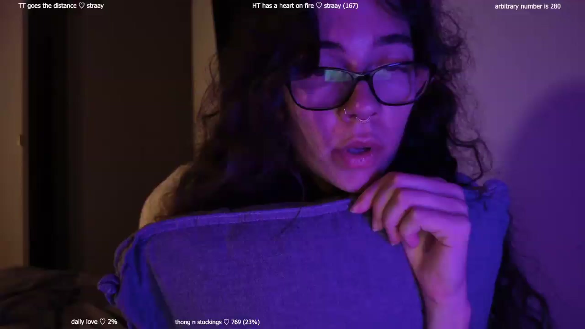 Gallery image thumbnail from afterglow's myfreecams stream on, 08/07/2026, 24:37 image 9 of 20