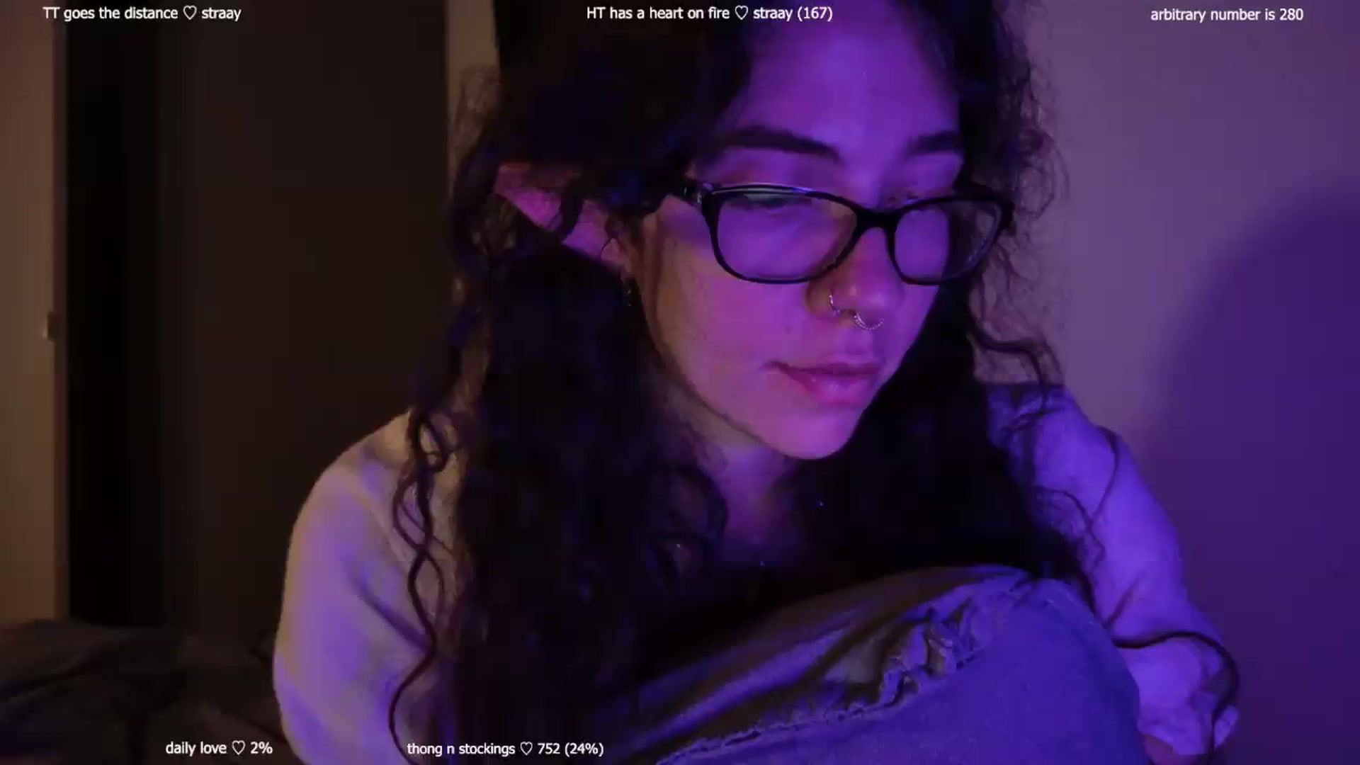 Gallery image thumbnail from afterglow's myfreecams stream on, 08/07/2026, 24:37 image 17 of 20