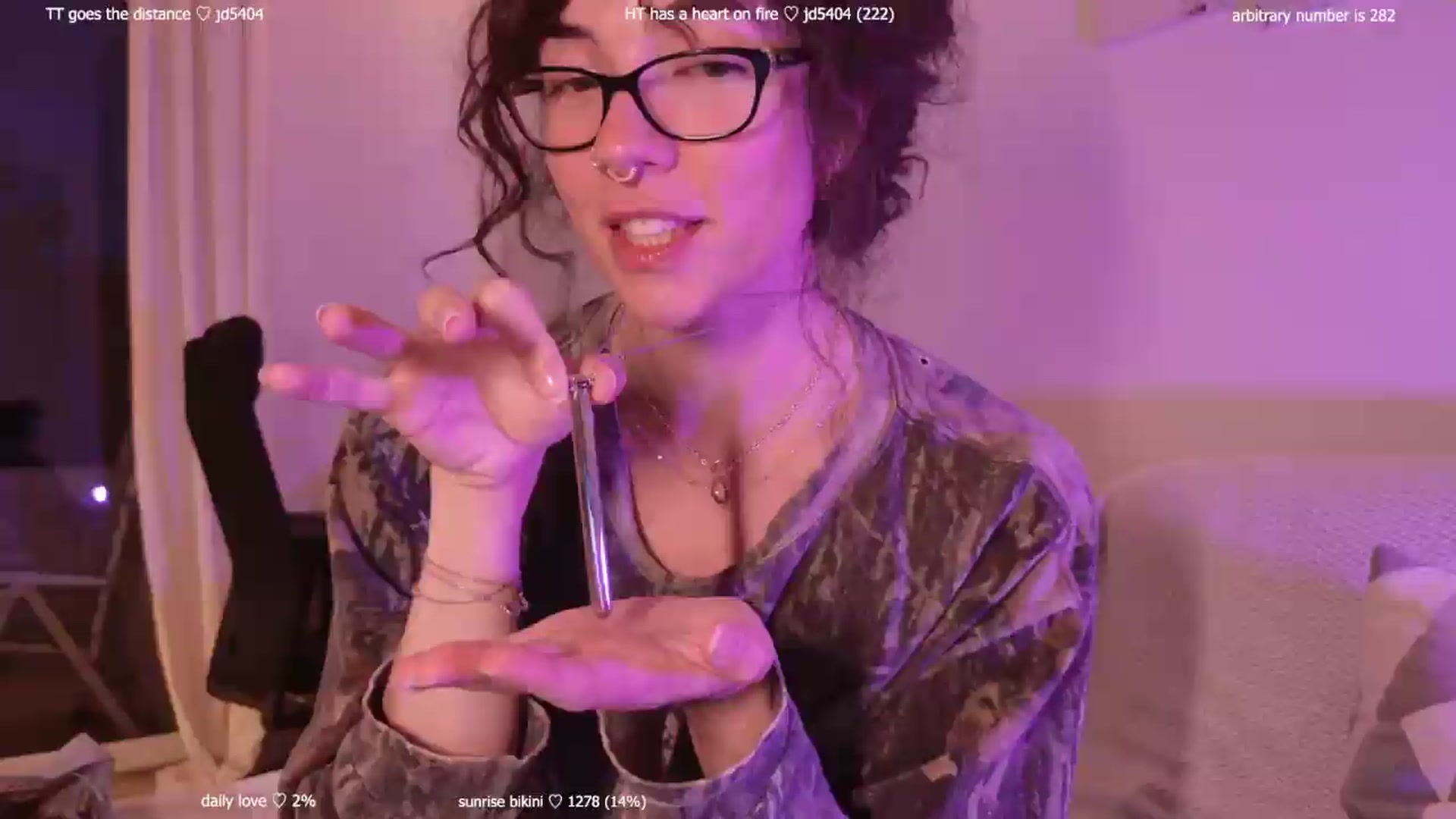 Gallery image thumbnail from afterglow's myfreecams stream on, 08/13/2026, 07:04 image 1 of 20