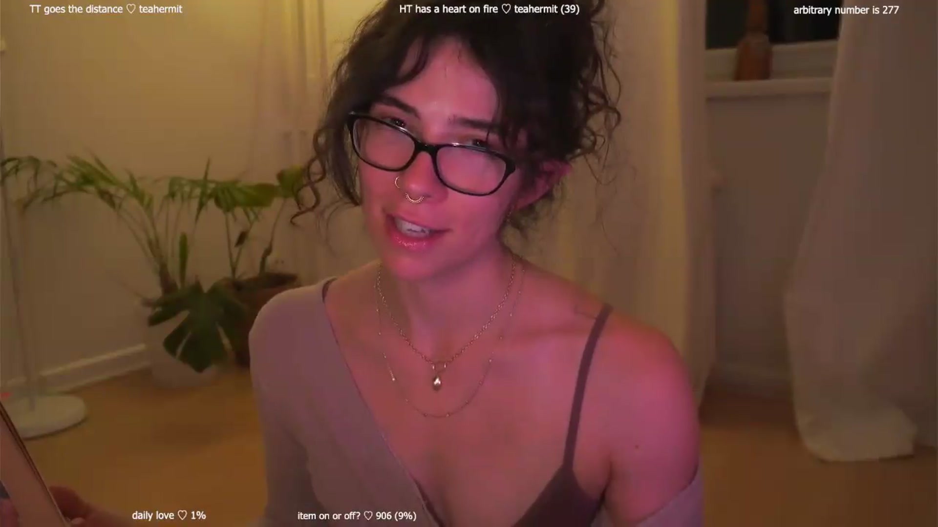 Gallery image thumbnail from afterglow's myfreecams stream on, 08/14/2026, 03:32 image 4 of 20