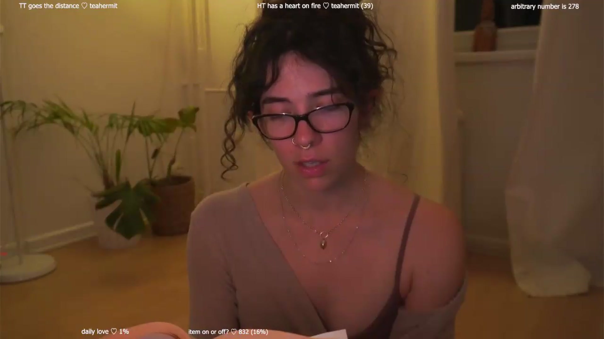 Gallery image thumbnail from afterglow's myfreecams stream on, 08/14/2026, 03:32 image 7 of 20