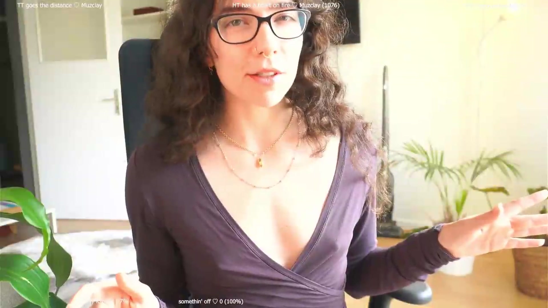 Gallery image thumbnail from afterglow's myfreecams stream on, 08/20/2026, 07:58 image 5 of 20