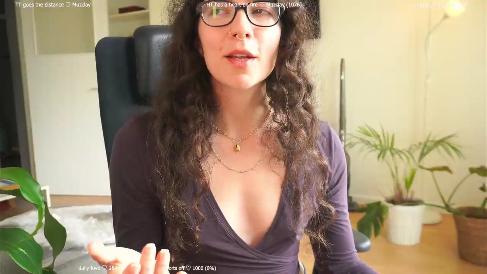 Gallery image thumbnail from afterglow's myfreecams stream on, 08/20/2026, 07:58 image 8 of 20