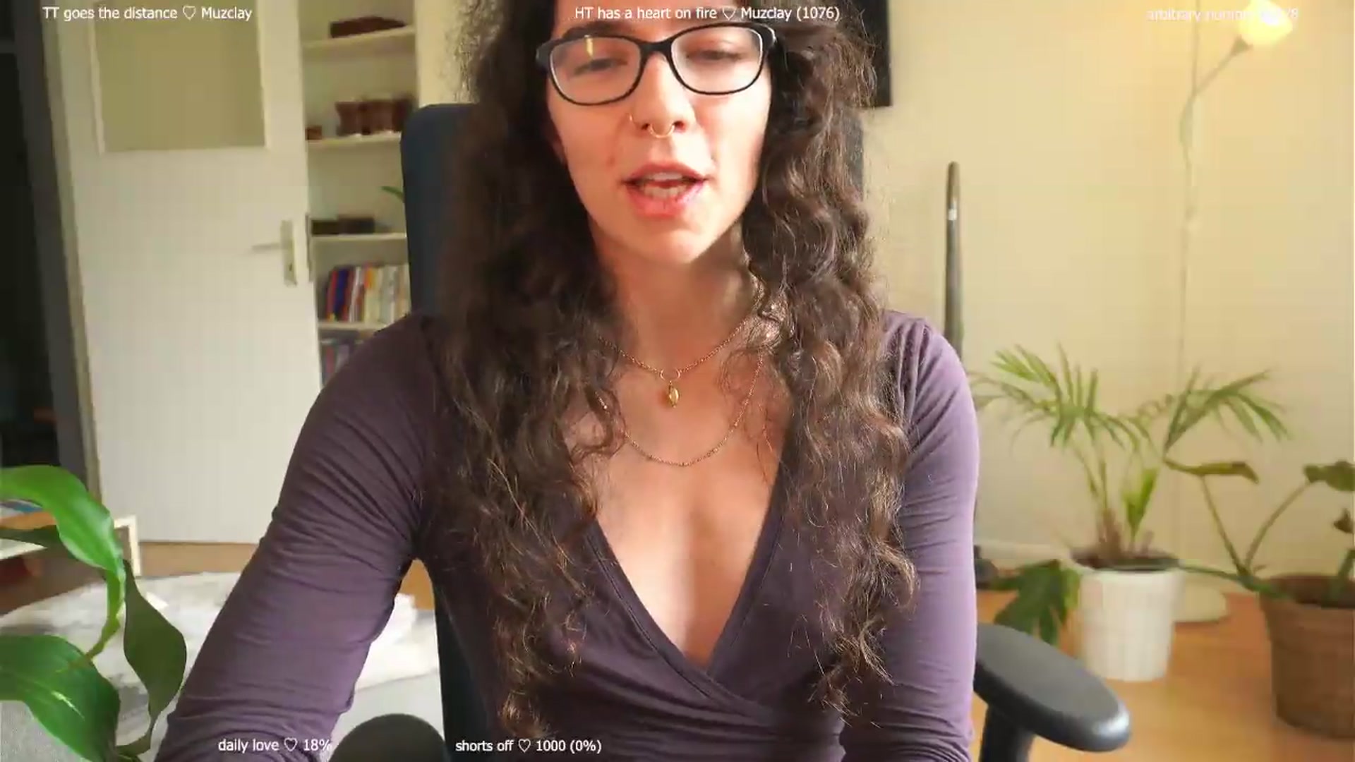 Gallery image thumbnail from afterglow's myfreecams stream on, 08/20/2026, 07:58 image 9 of 20