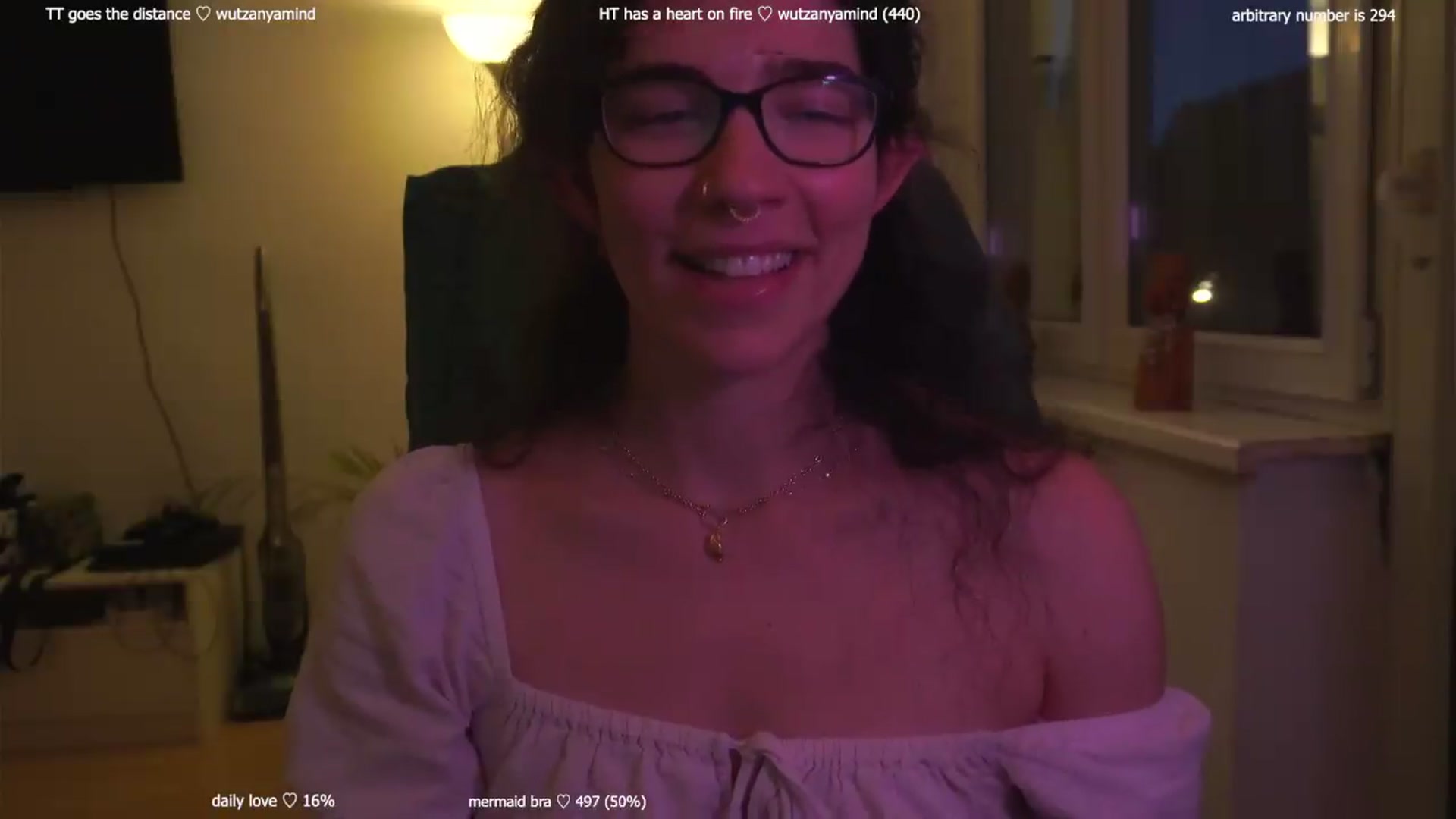 Gallery image thumbnail from afterglow's myfreecams stream on, 08/21/2026, 04:19 image 16 of 20