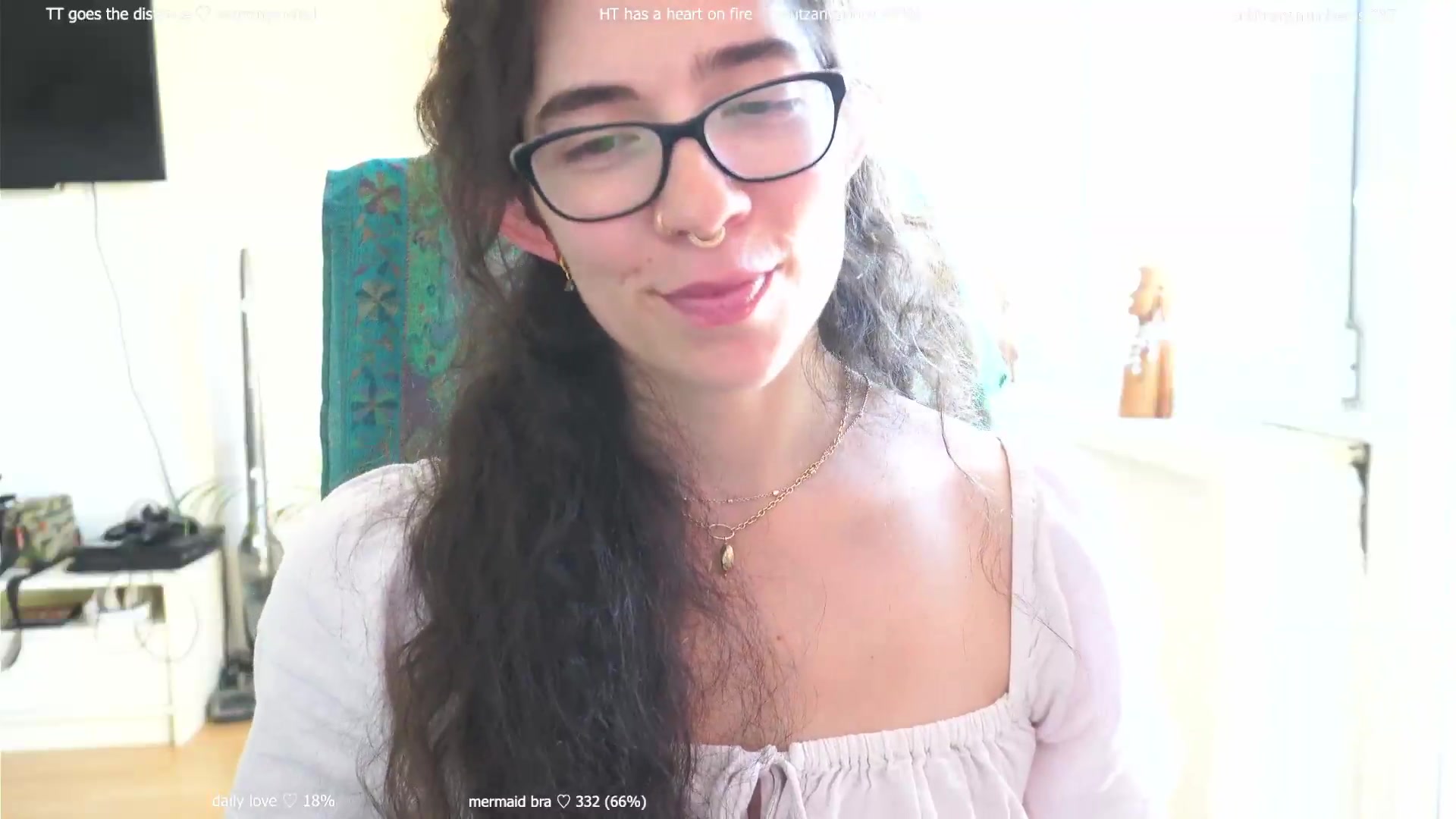 Gallery image thumbnail from afterglow's myfreecams stream on, 08/21/2026, 07:05 image 12 of 20