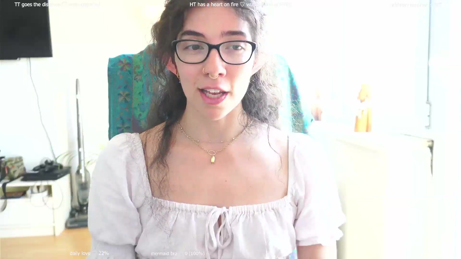 Gallery image thumbnail from afterglow's myfreecams stream on, 08/21/2026, 07:05 image 17 of 20