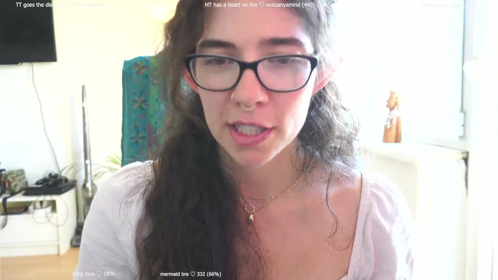 Gallery image thumbnail from afterglow's myfreecams stream on, 08/21/2026, 07:05 image 11 of 20