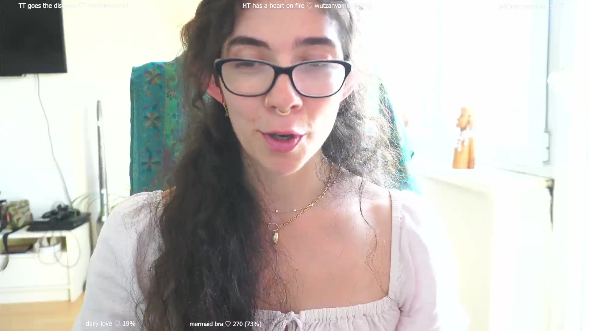 Gallery image thumbnail from afterglow's myfreecams stream on, 08/21/2026, 07:05 image 14 of 20