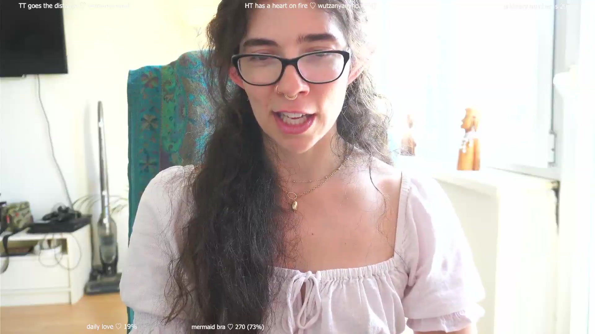 Gallery image thumbnail from afterglow's myfreecams stream on, 08/21/2026, 07:05 image 15 of 20