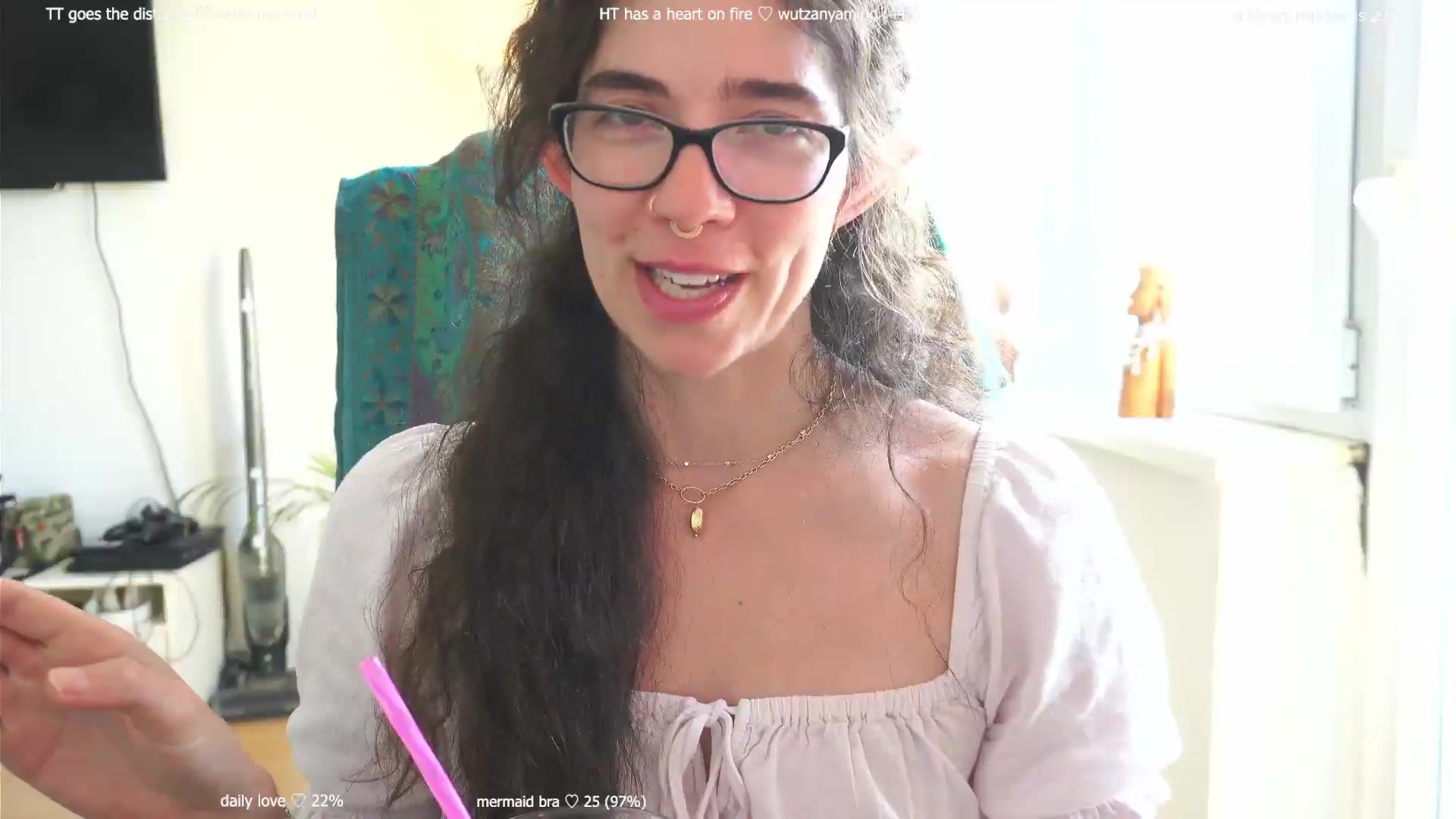 Gallery image thumbnail from afterglow's myfreecams stream on, 08/21/2026, 07:05 image 16 of 20