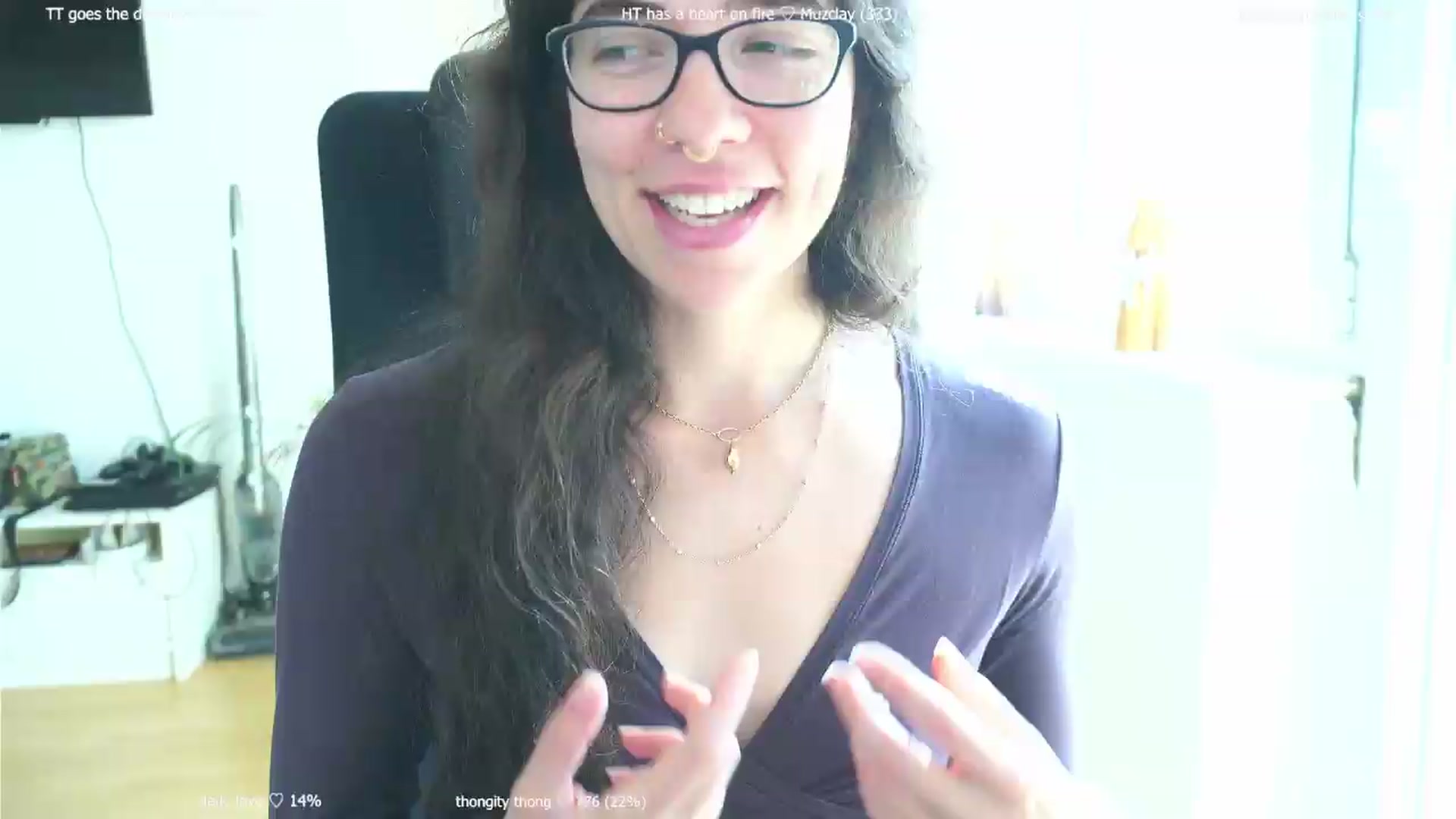 Gallery image thumbnail from afterglow's myfreecams stream on, 08/22/2026, 08:36 image 13 of 20